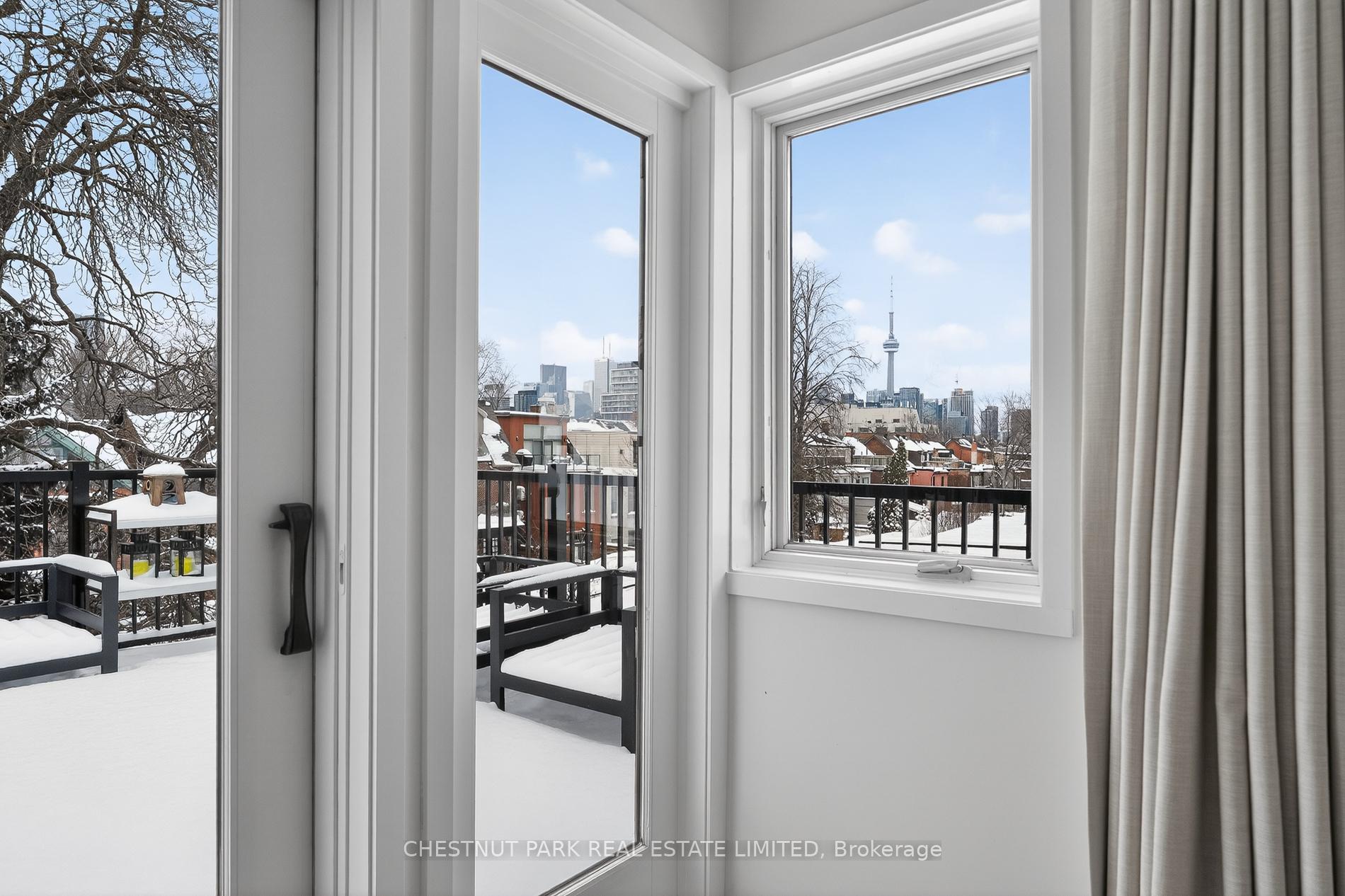 Photo 36 of 77 Borden Street, Toronto, University — HOMEH