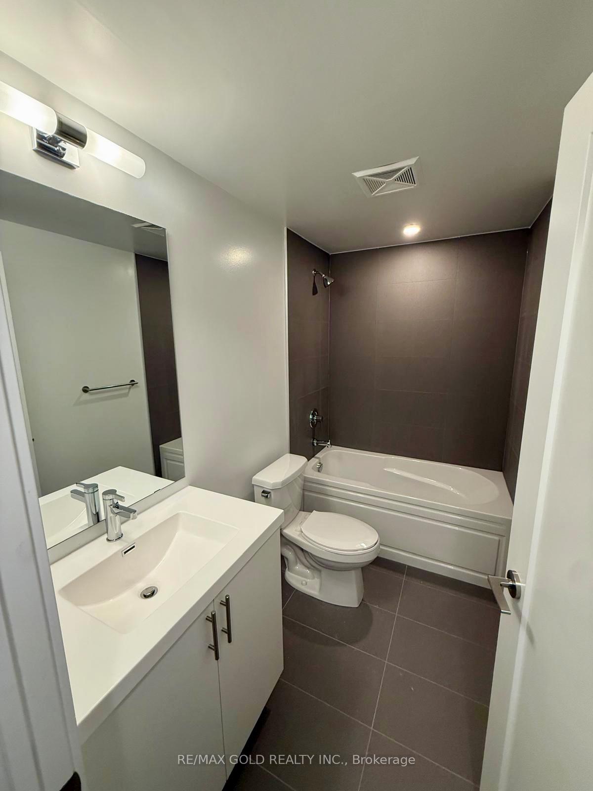 Photo 14 of Unit 1206, 2545 Simcoe Street N, Oshawa, Windfields — HOMEH