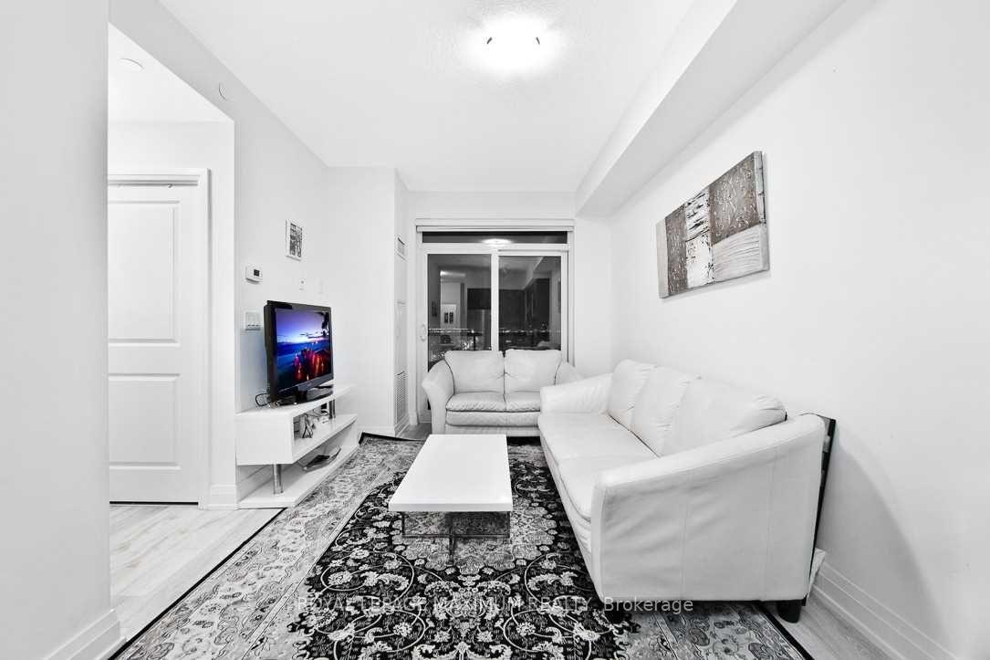 Photo 3 of Unit 2112, 3600 Highway 7 Road, Vaughan, Vaughan Corporate Centre — HOMEH
