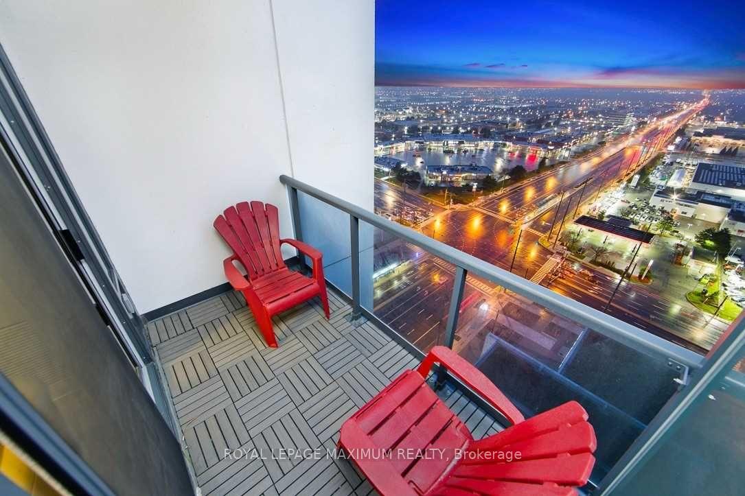 Photo 8 of Unit 2112, 3600 Highway 7 Road, Vaughan, Vaughan Corporate Centre — HOMEH