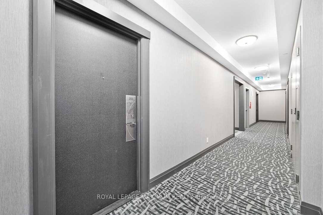 Photo 5 of Unit 2112, 3600 Highway 7 Road, Vaughan, Vaughan Corporate Centre — HOMEH
