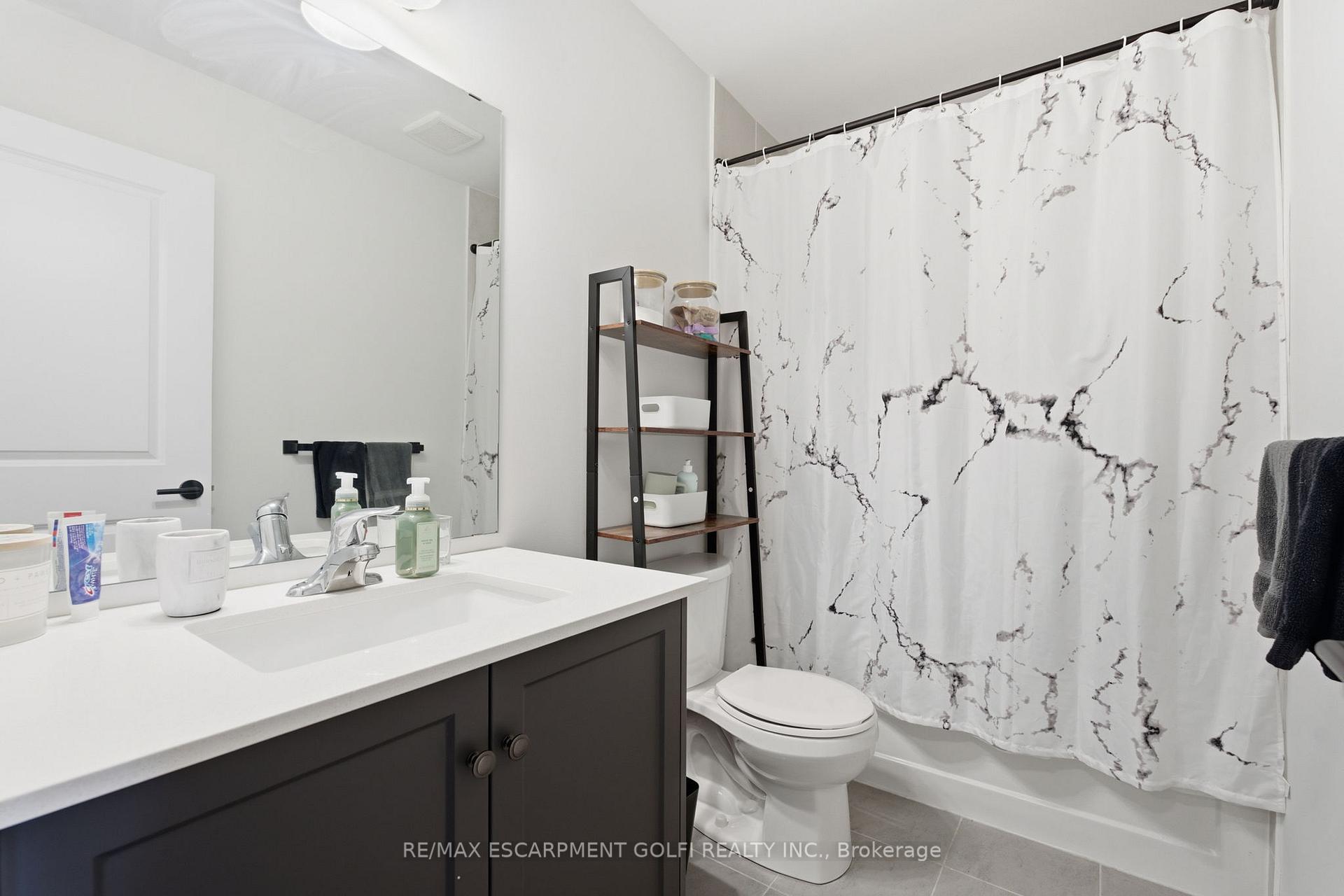 Photo 6 of 48 Capstone Lane, Hamilton, Mountview — HOMEH