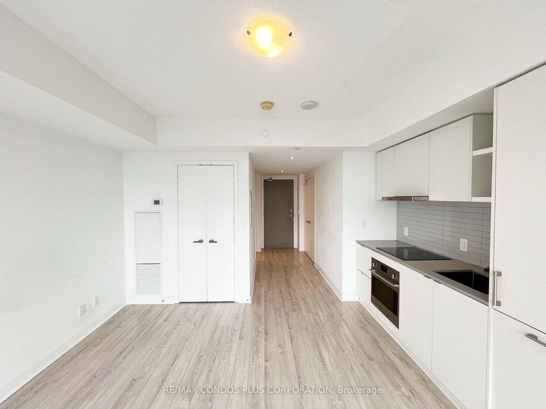 Photo 8 of Unit 6608, 100 Harbour Street, Toronto, Waterfront Communities — HOMEH