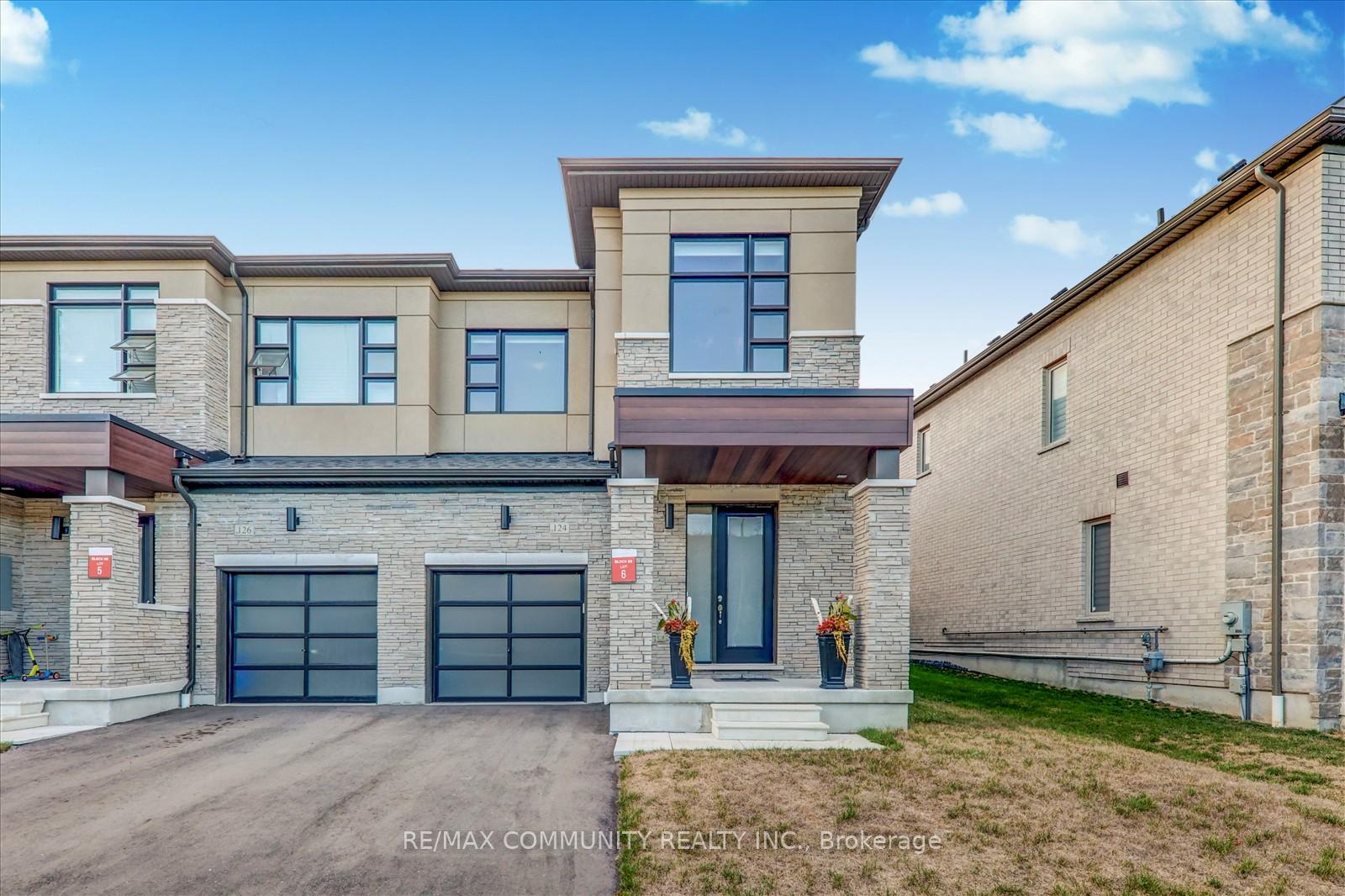 Front of 124 Ogston Crescent