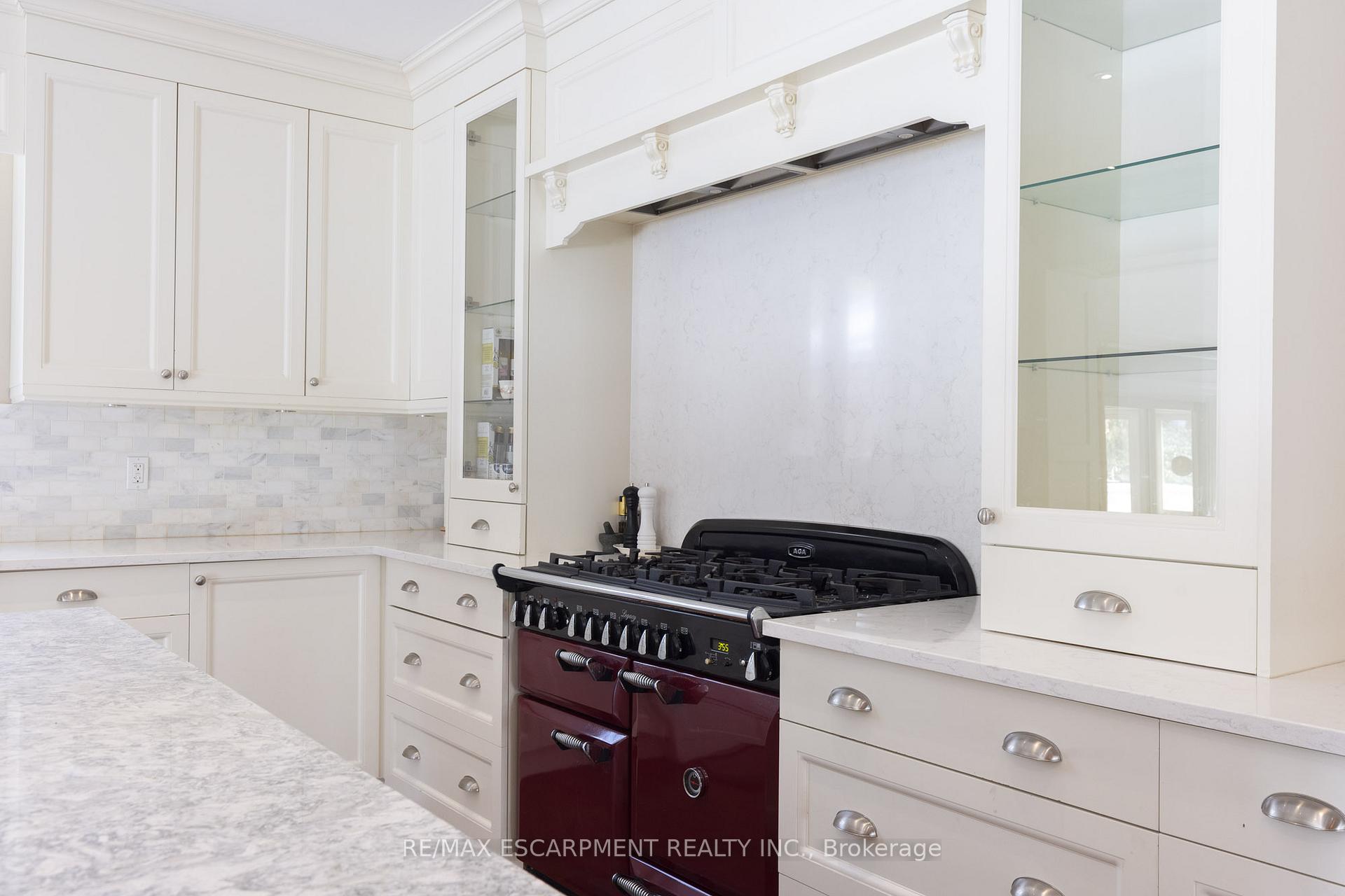 Photo 5 of 184 Chartwell Road, Oakville, Old Oakville — HOMEH