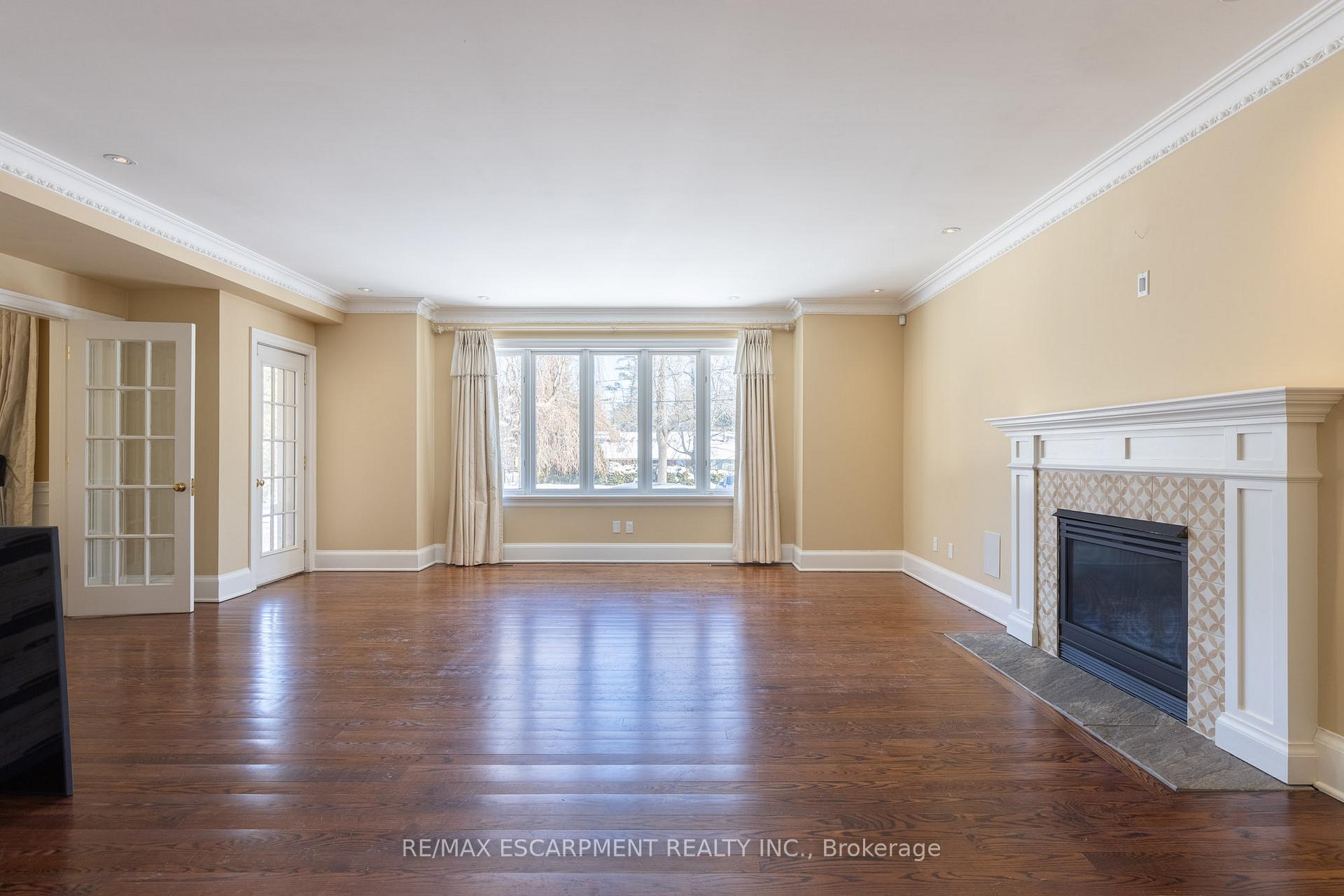 Photo 6 of 184 Chartwell Road, Oakville, Old Oakville — HOMEH