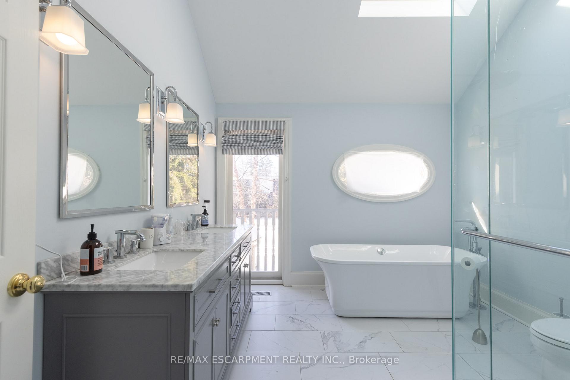 Photo 11 of 184 Chartwell Road, Oakville, Old Oakville — HOMEH