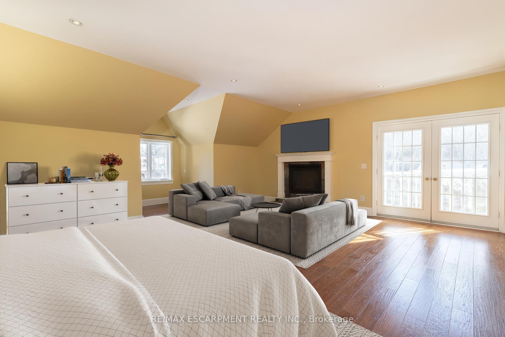Photo 20 of 184 Chartwell Road, Oakville, Old Oakville — HOMEH