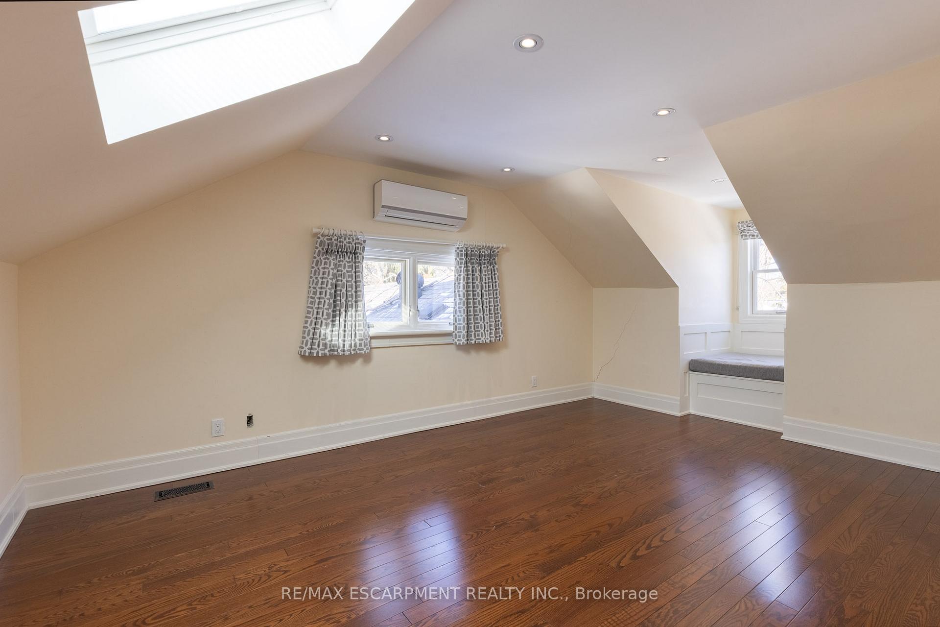 Photo 24 of 184 Chartwell Road, Oakville, Old Oakville — HOMEH