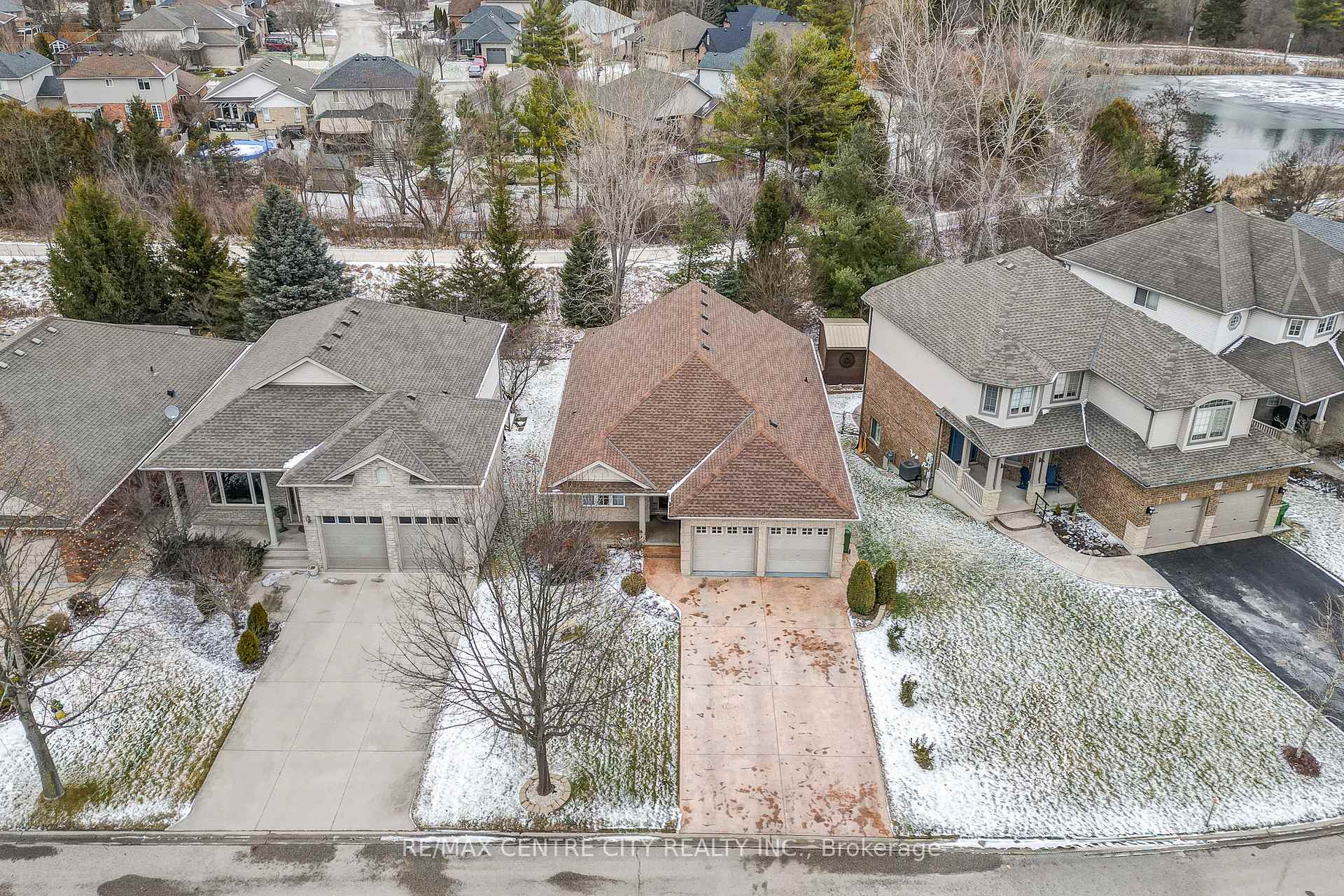 Photo 1 of 17 Hickory Lane, St. Thomas — HOMEH