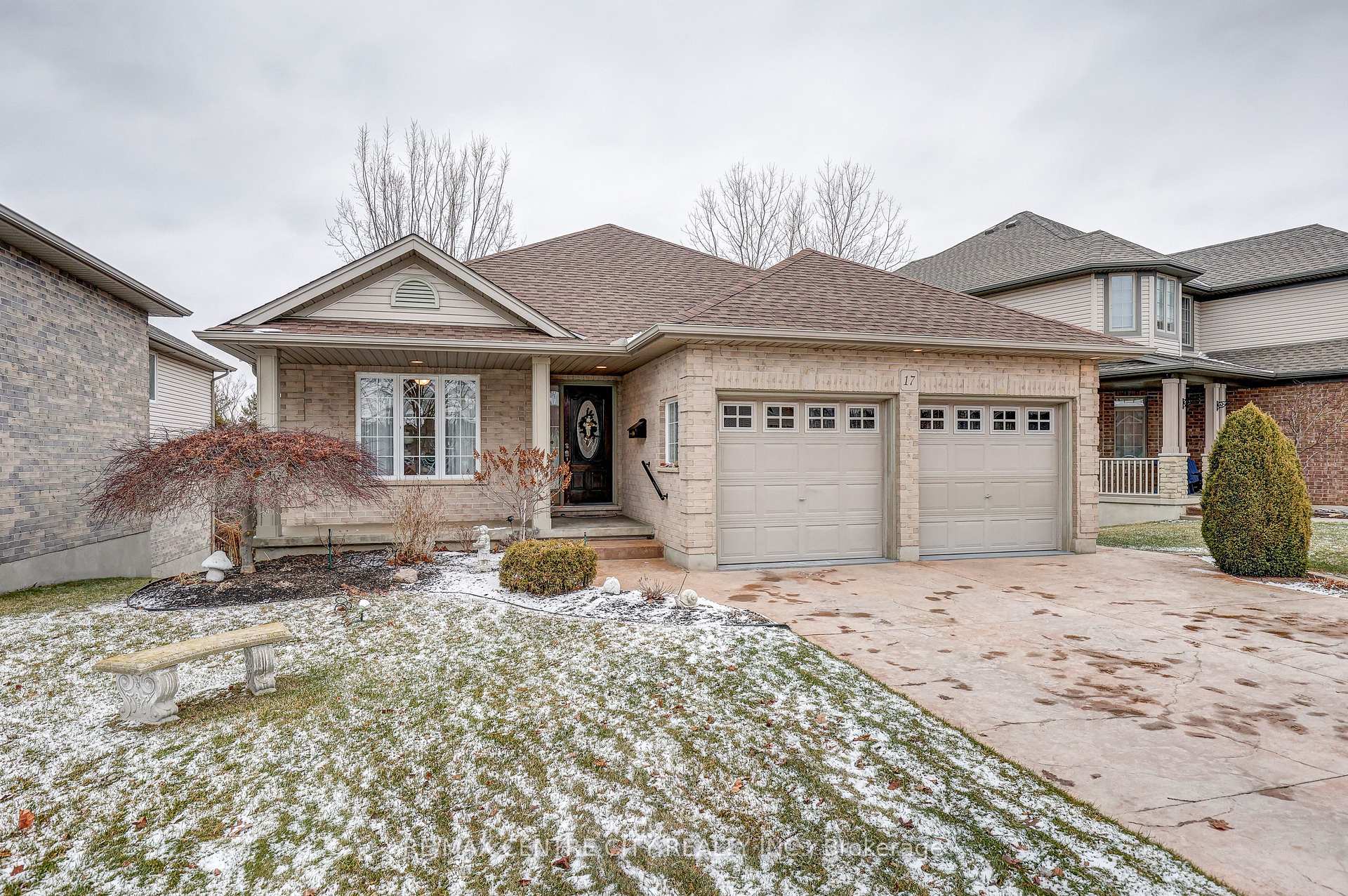 Photo 6 of 17 Hickory Lane, St. Thomas — HOMEH