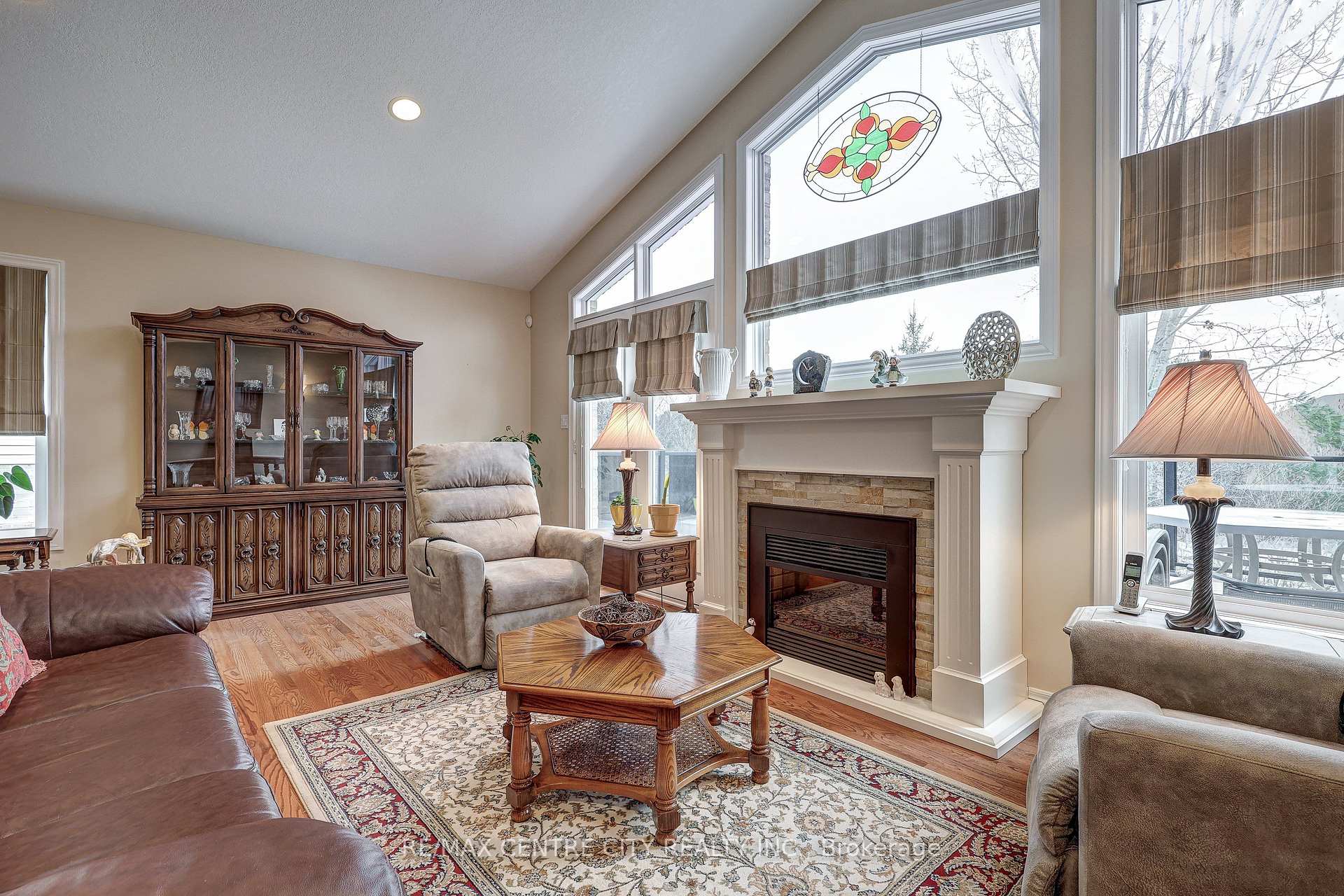 Photo 9 of 17 Hickory Lane, St. Thomas — HOMEH