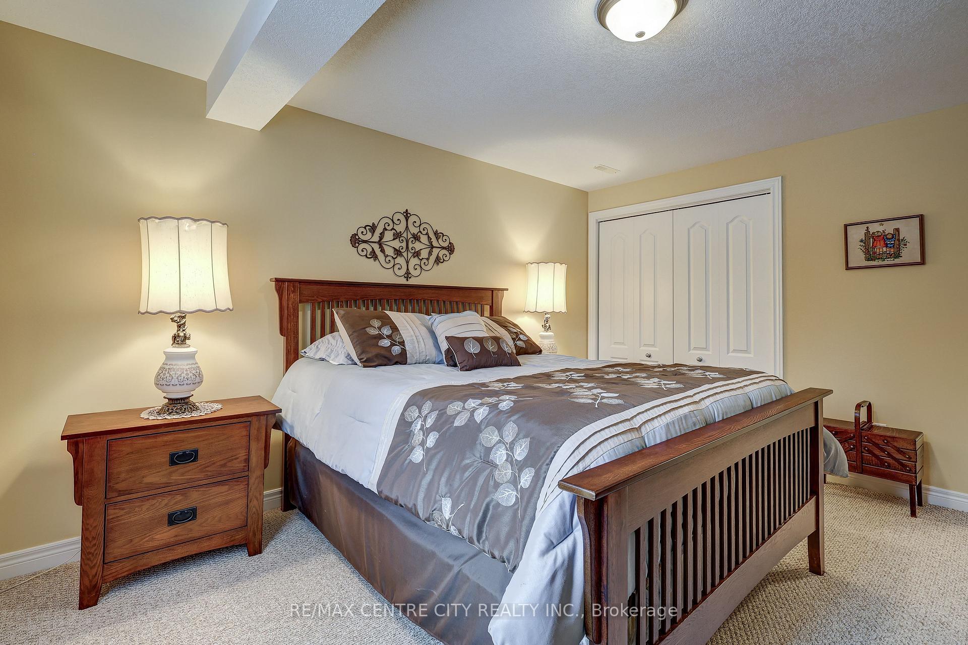 Photo 20 of 17 Hickory Lane, St. Thomas — HOMEH