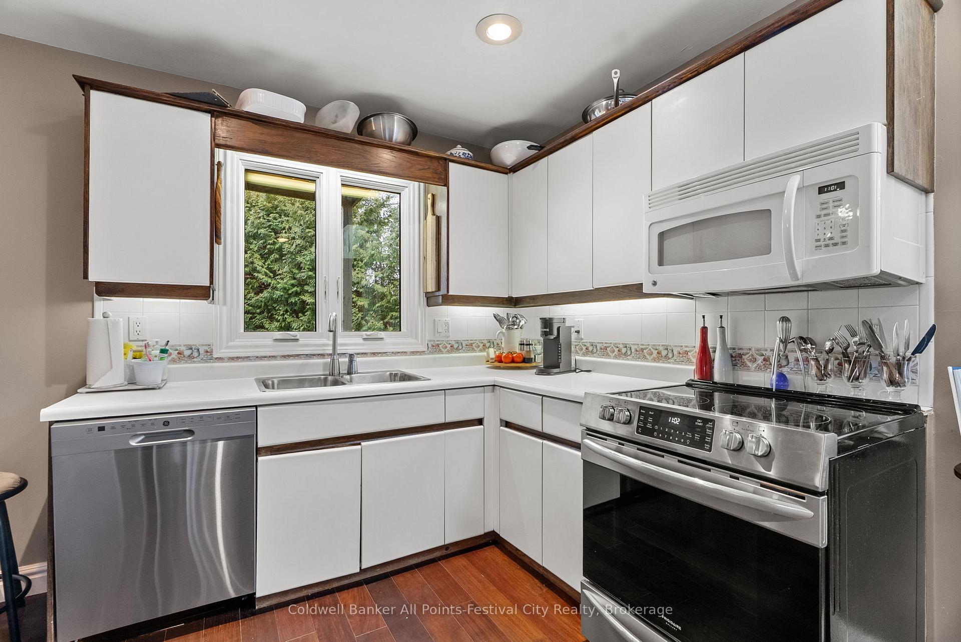 Photo 3 of 76582 Jowett's Grove Road, Bluewater, Bayfield — HOMEH
