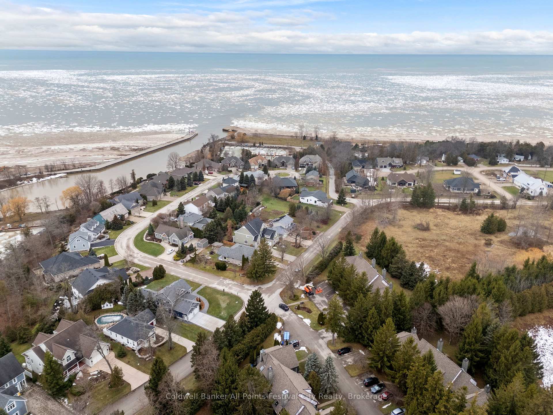 Photo 38 of 76582 Jowett's Grove Road, Bluewater, Bayfield — HOMEH