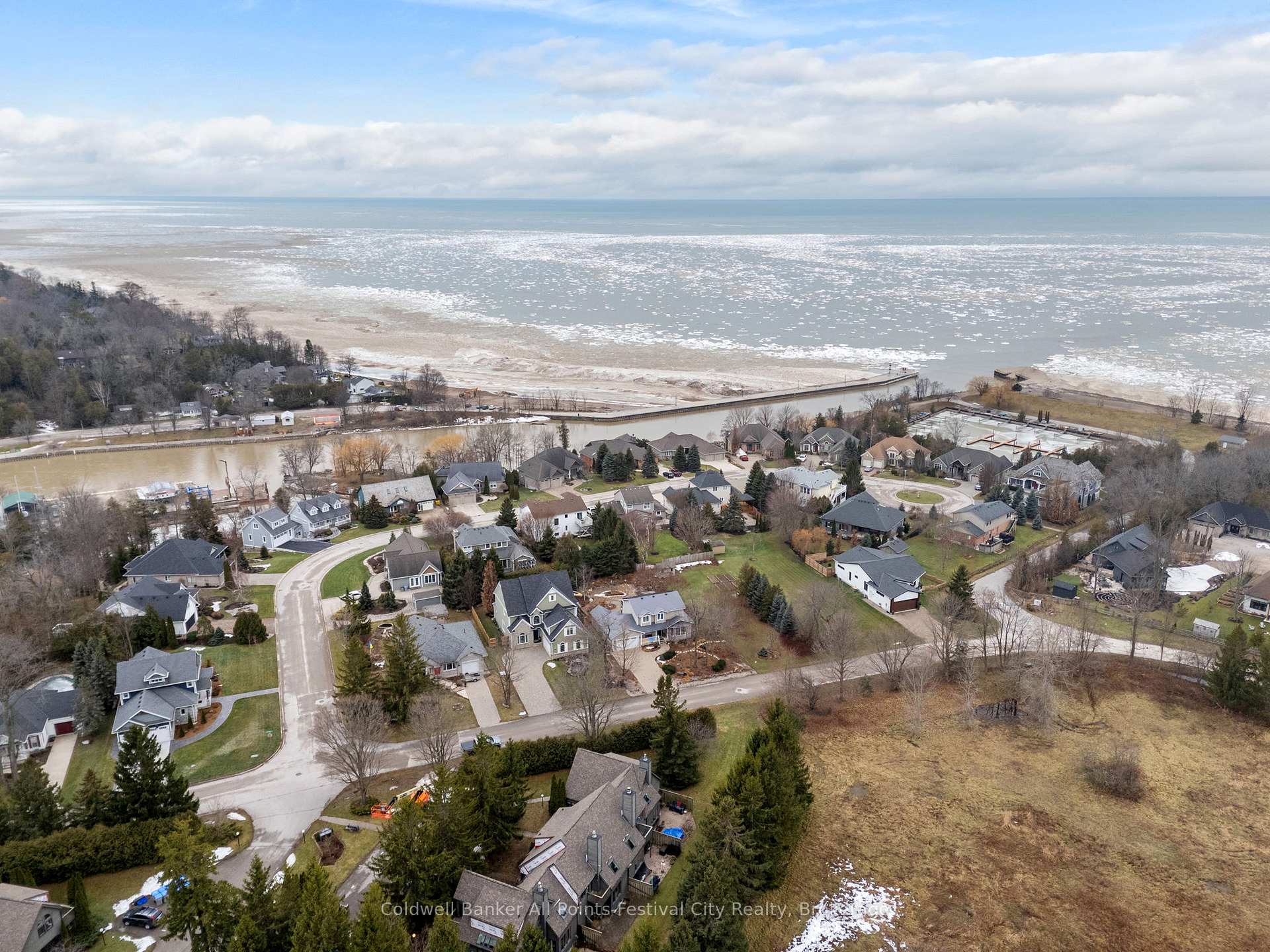 Photo 20 of 76582 Jowett's Grove Road, Bluewater, Bayfield — HOMEH