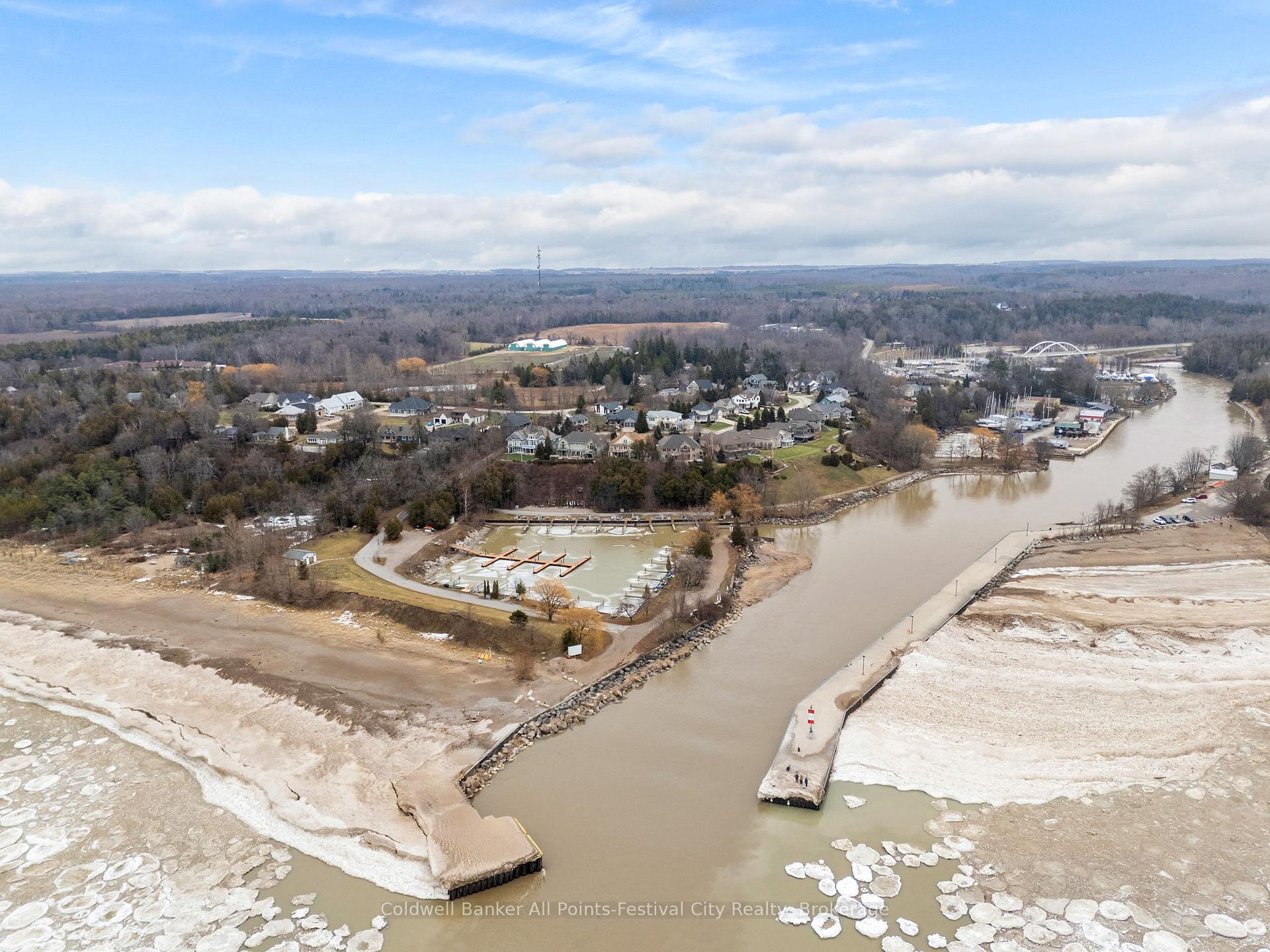 Photo 25 of 76582 Jowett's Grove Road, Bluewater, Bayfield — HOMEH