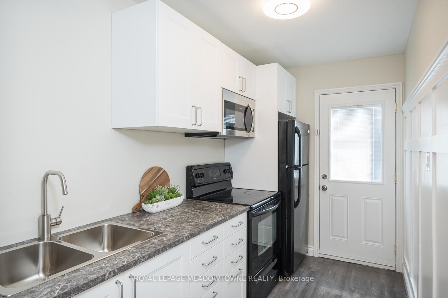 Photo 7 of Unit MAIN, 611 Beaver Court, Milton, Timberlea — HOMEH