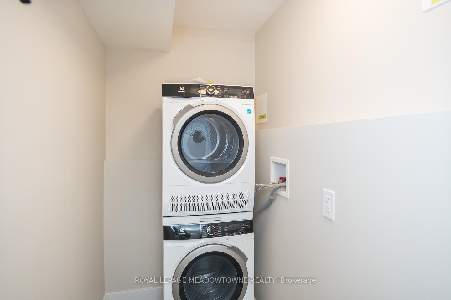 Photo 8 of Unit MAIN, 611 Beaver Court, Milton, Timberlea — HOMEH