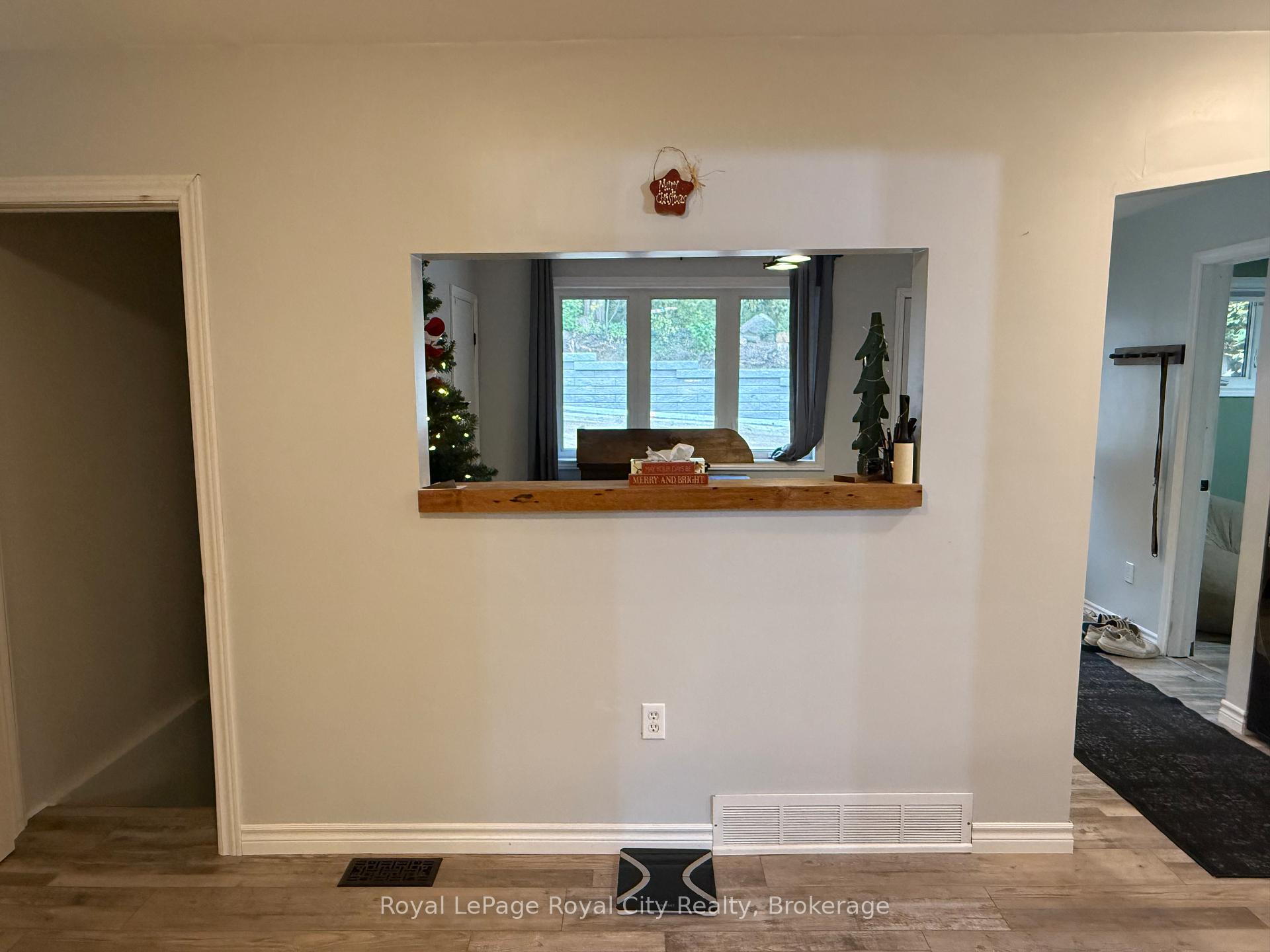 Photo 14 of Unit MAIN, 125 Grove Street, Guelph, St. George's — HOMEH