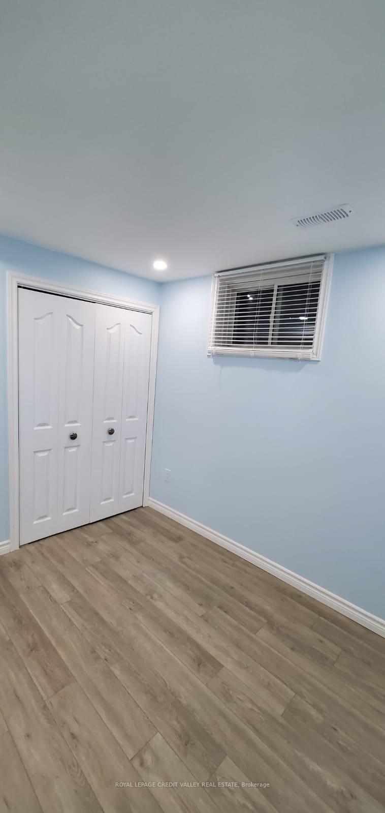Photo 11 of 53 Carrington (Bsmt) Place, Guelph, Kortright West — HOMEH