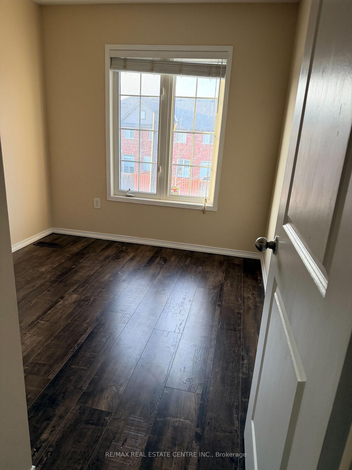 Photo 10 of Unit 44, 745 Farmstead Drive, Milton, Willmott — HOMEH