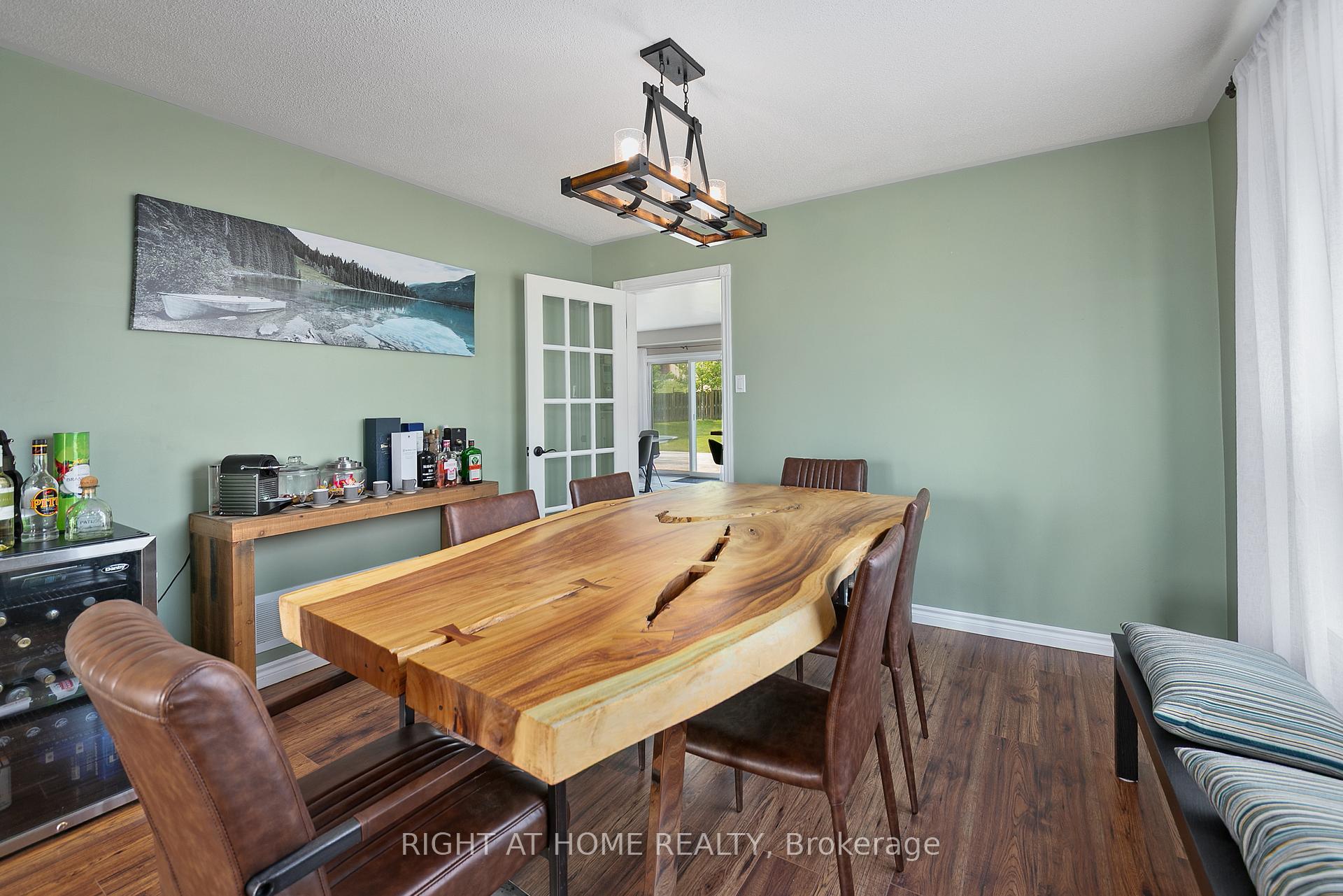 Photo 8 of 30 Ruffet Drive, Barrie, Edgehill Drive — HOMEH