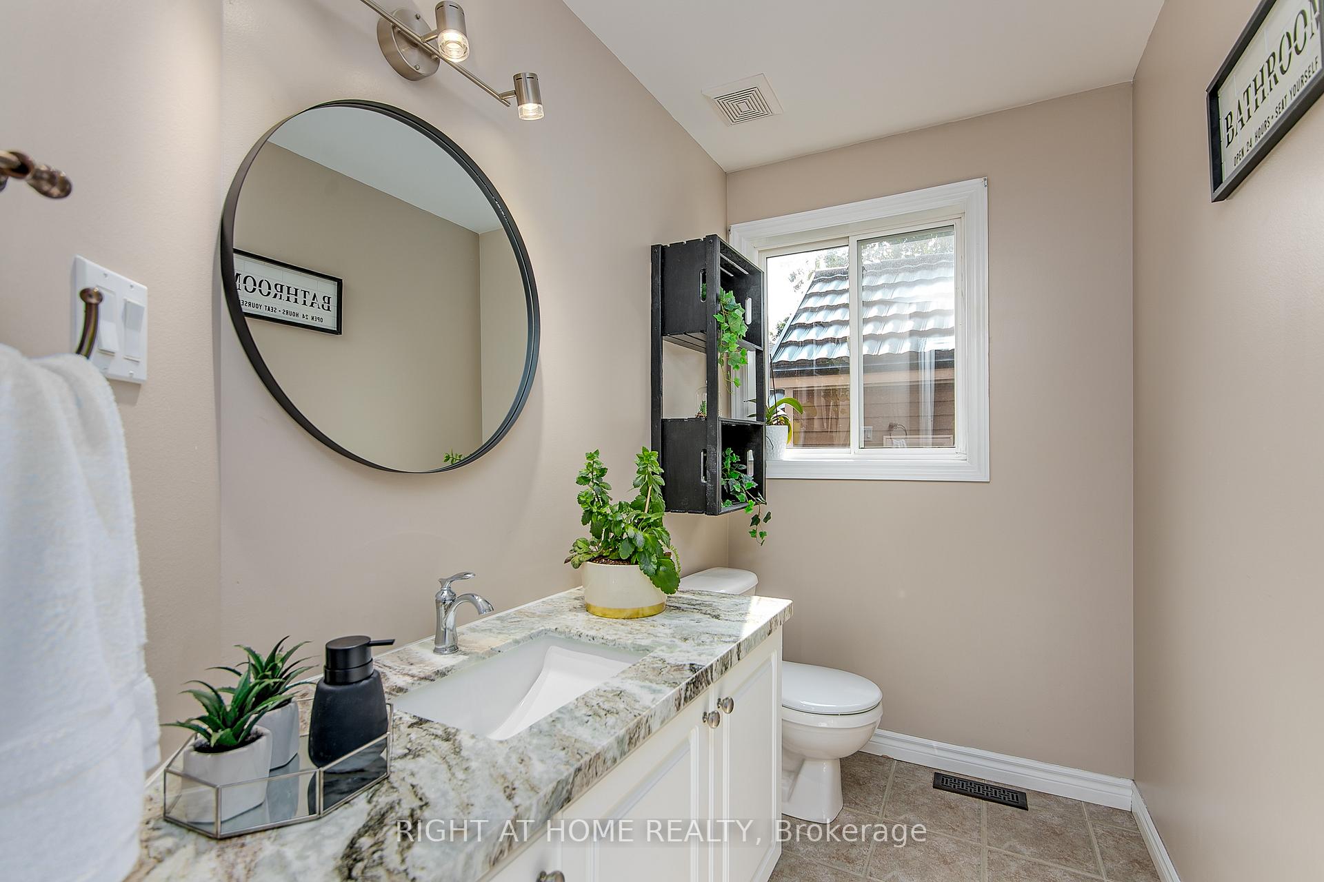 Photo 14 of 30 Ruffet Drive, Barrie, Edgehill Drive — HOMEH