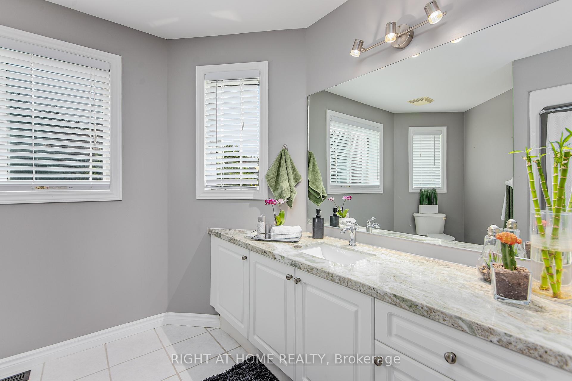 Photo 18 of 30 Ruffet Drive, Barrie, Edgehill Drive — HOMEH