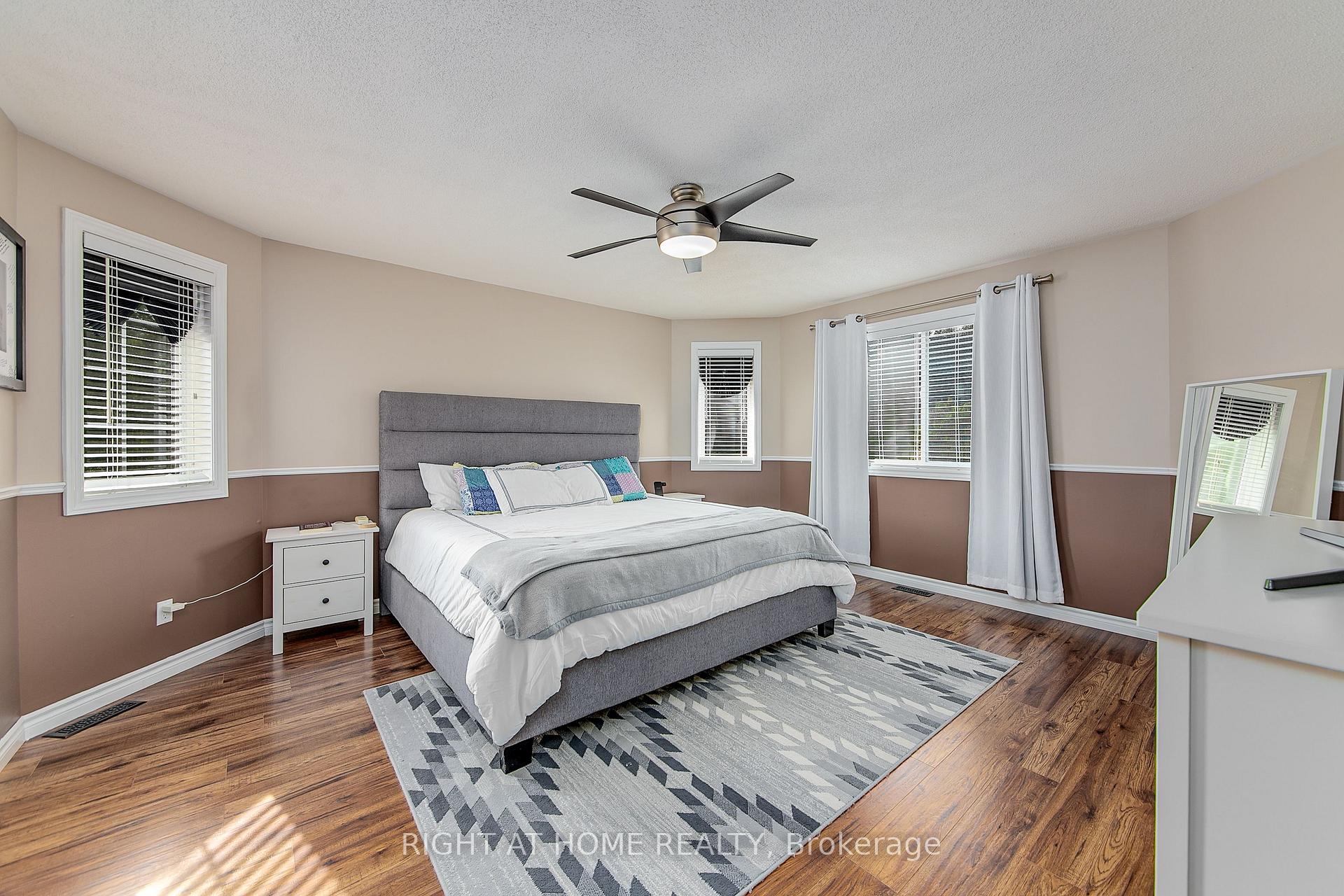 Photo 19 of 30 Ruffet Drive, Barrie, Edgehill Drive — HOMEH