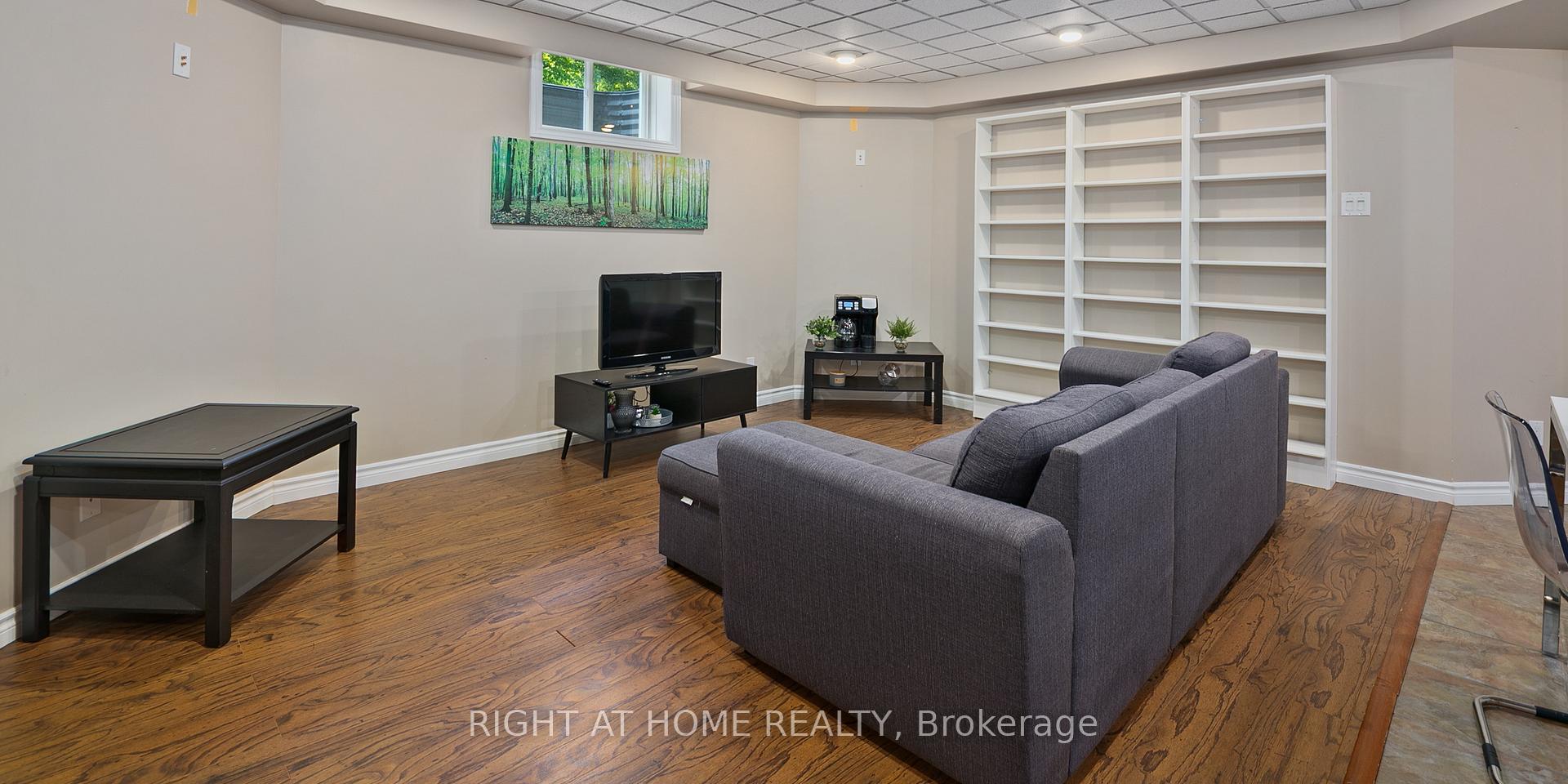 Photo 24 of 30 Ruffet Drive, Barrie, Edgehill Drive — HOMEH