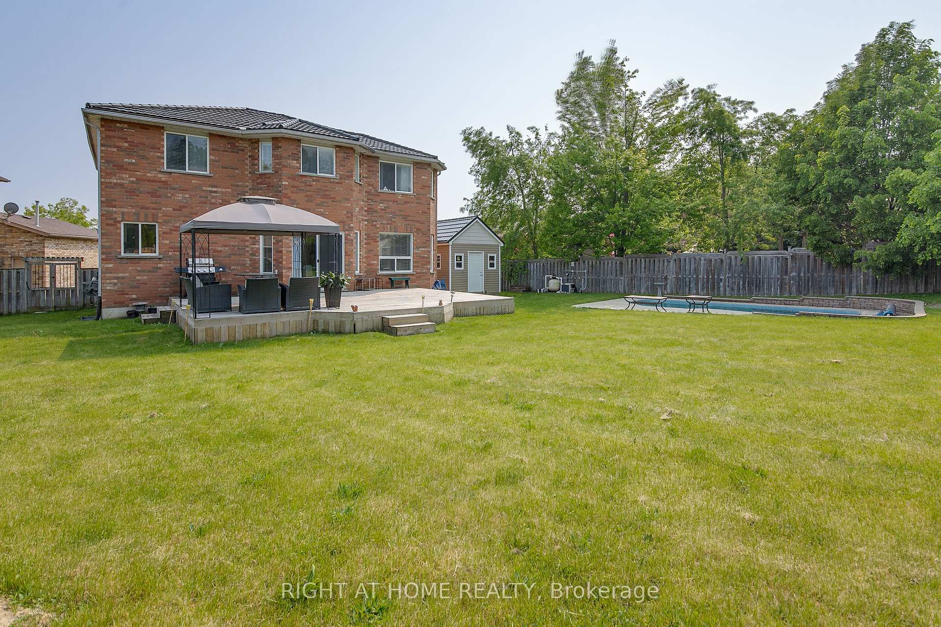 Photo 31 of 30 Ruffet Drive, Barrie, Edgehill Drive — HOMEH