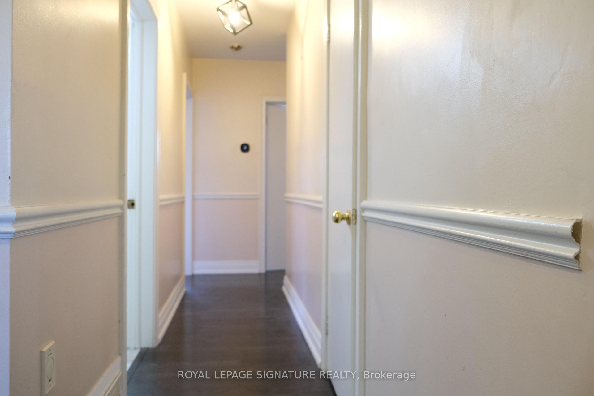 Photo 9 of 11 Blaydon Avenue, North York, Downsview-Roding-CFB — HOMEH