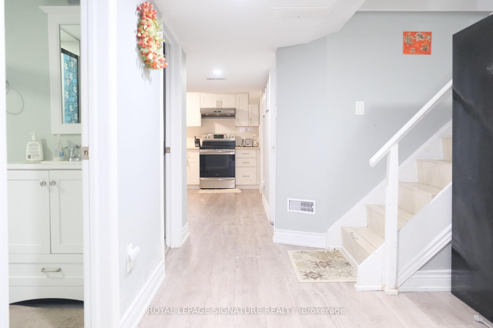 Photo 25 of 11 Blaydon Avenue, North York, Downsview-Roding-CFB — HOMEH