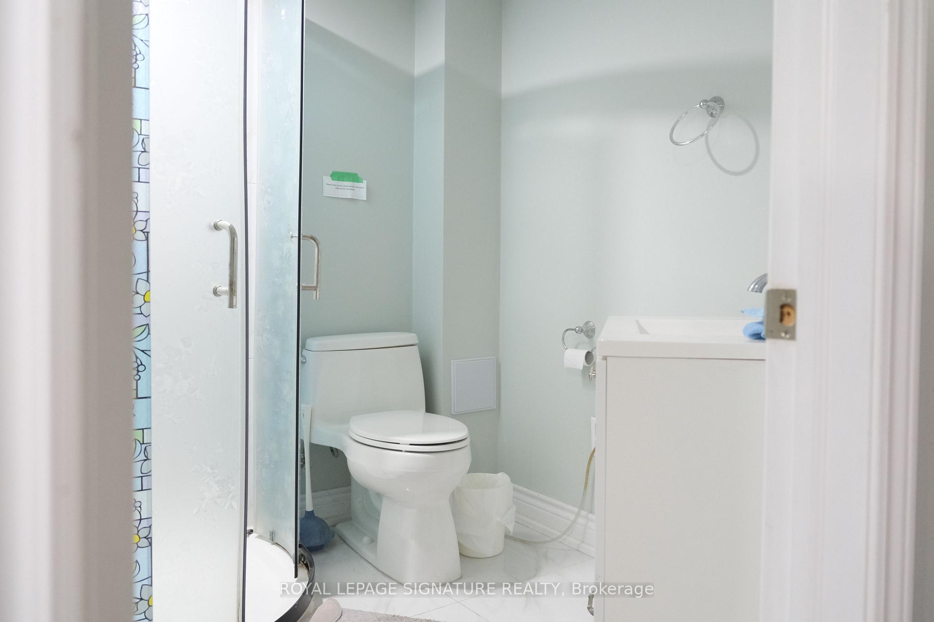 Photo 21 of 11 Blaydon Avenue, North York, Downsview-Roding-CFB — HOMEH