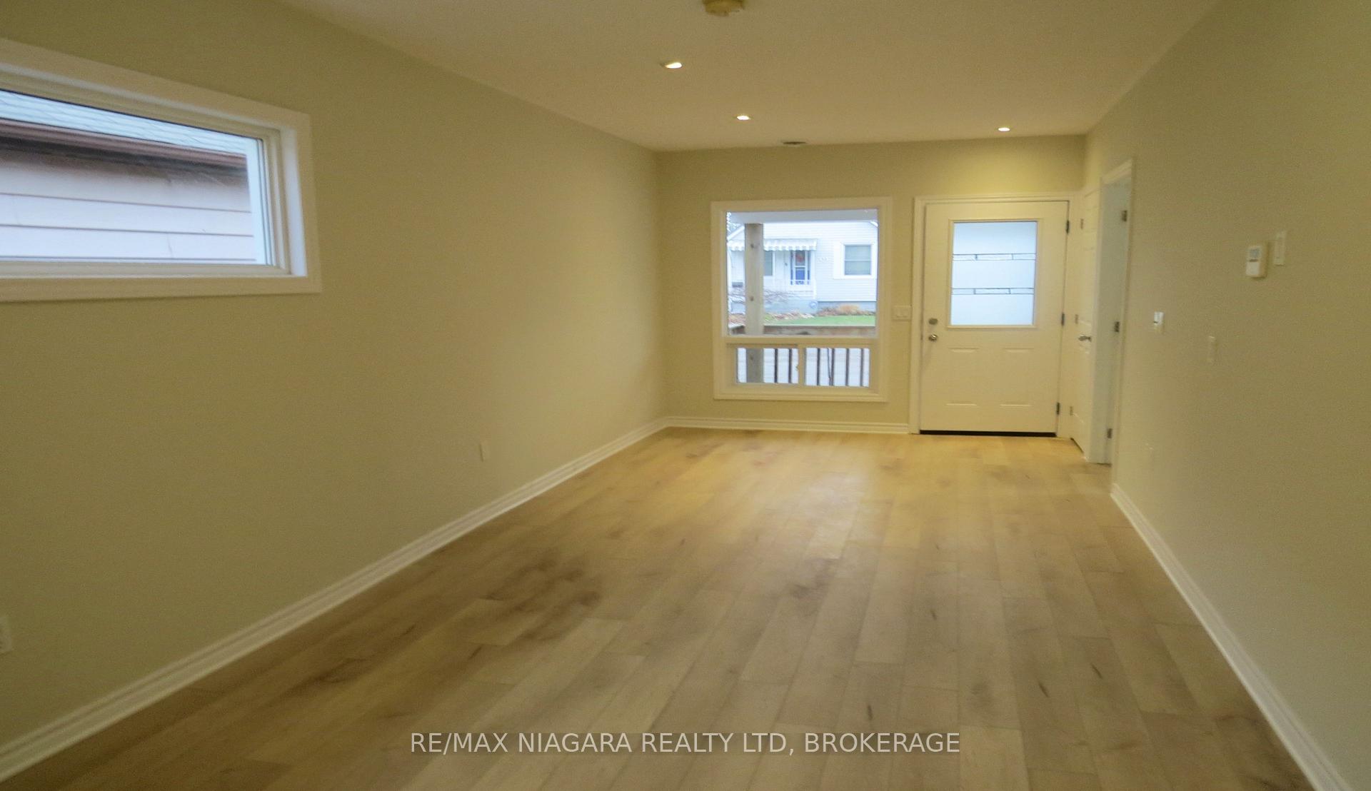 Photo 10 of 52 Mccormick Street, Welland, Prince Charles — HOMEH