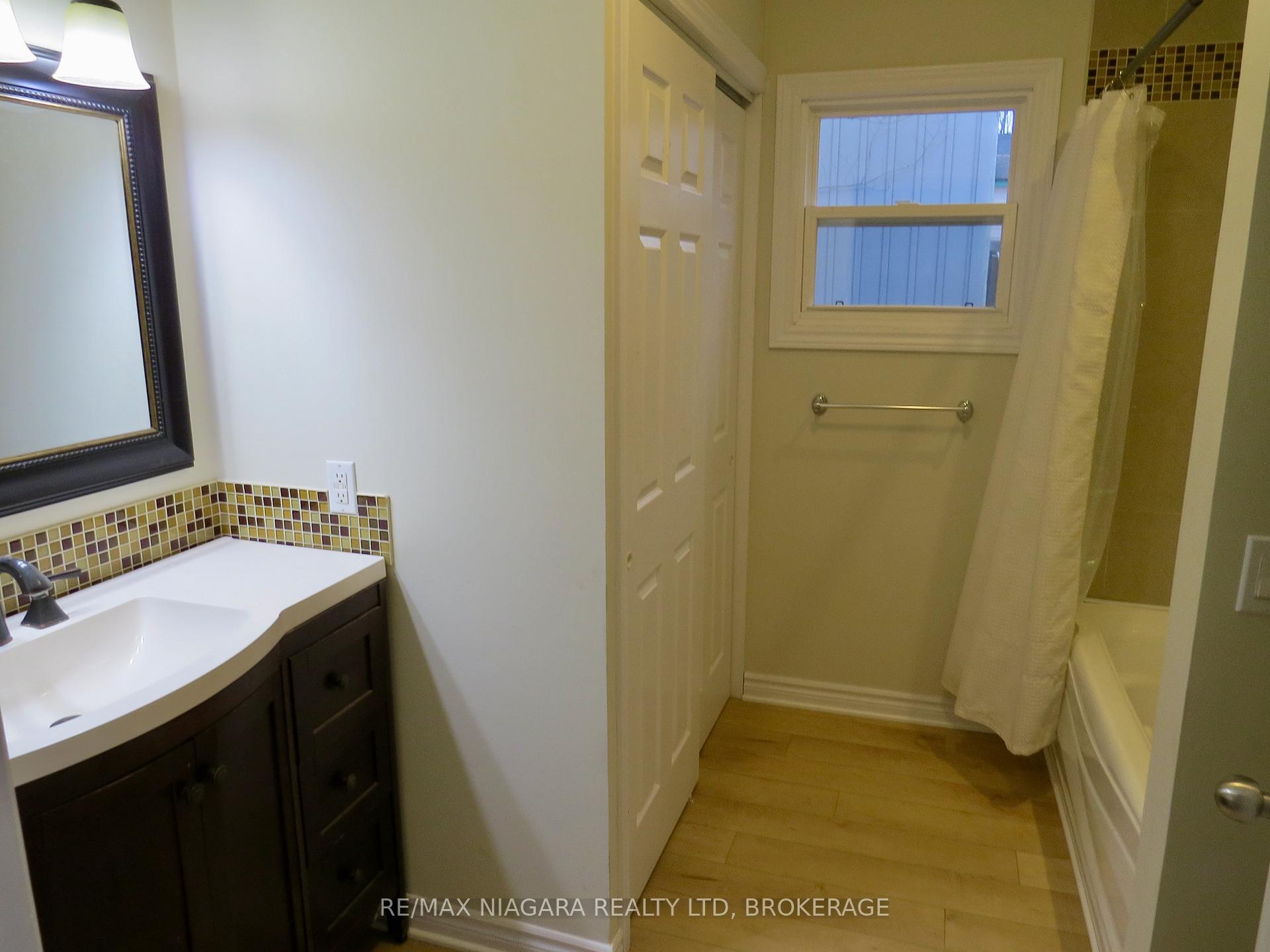 Photo 4 of 52 Mccormick Street, Welland, Prince Charles — HOMEH