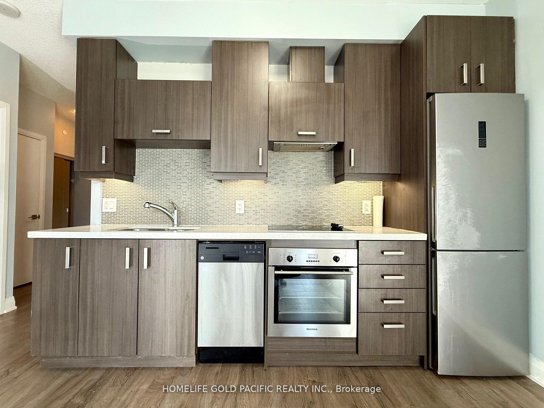 Photo 5 of Unit 601, 28 Uptown Drive, Markham, Unionville — HOMEH