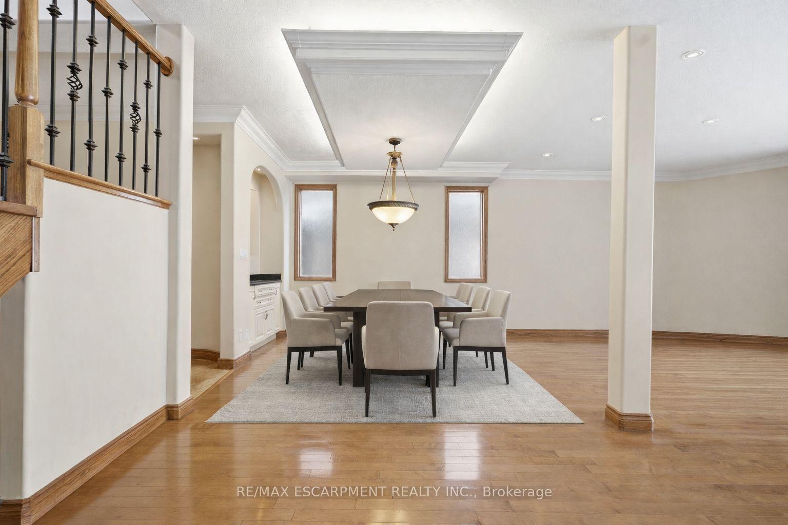 Photo 8 of 4 Lakeside Drive, Hamilton, Lakeshore — HOMEH
