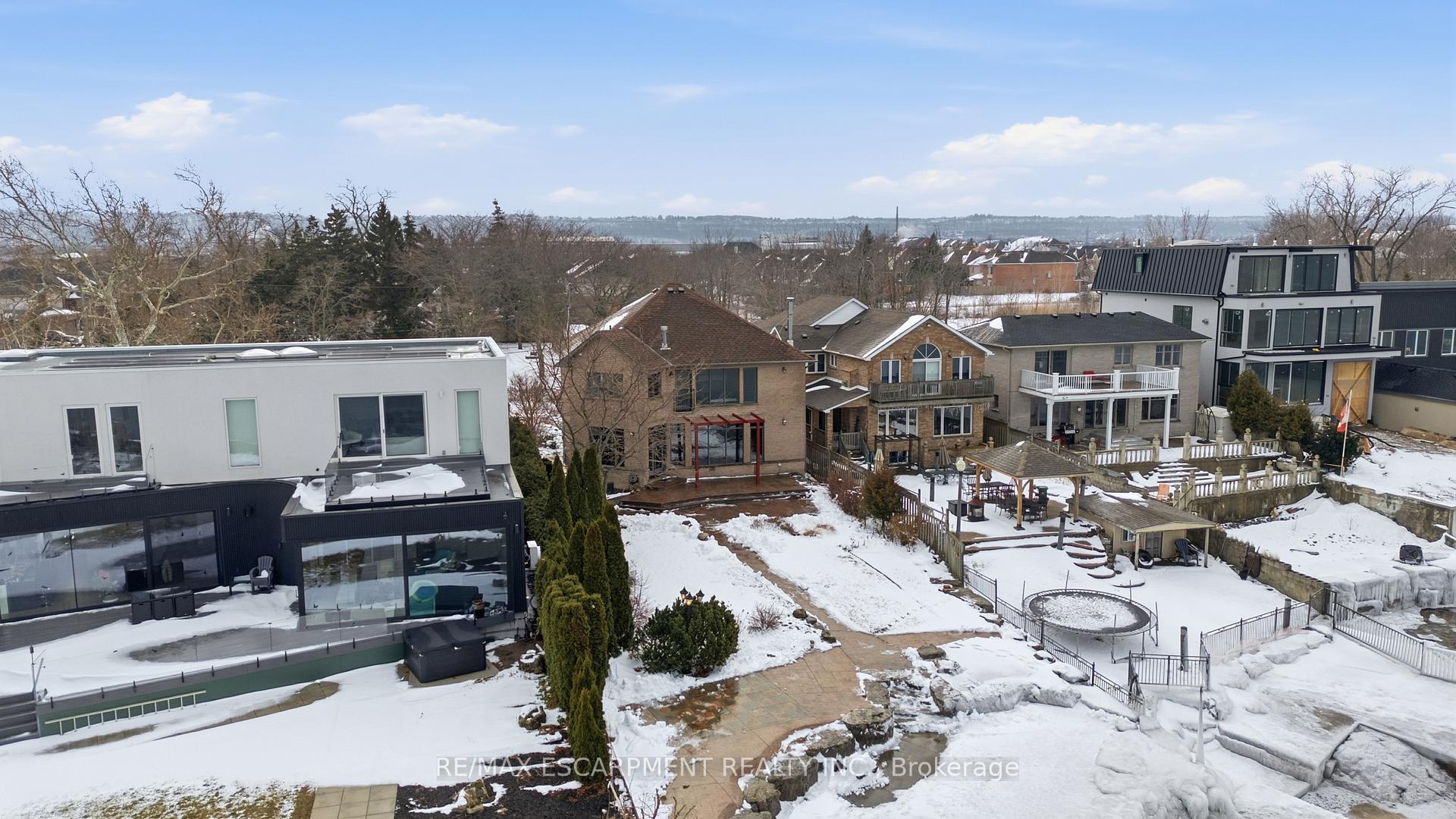 Photo 39 of 4 Lakeside Drive, Hamilton, Lakeshore — HOMEH
