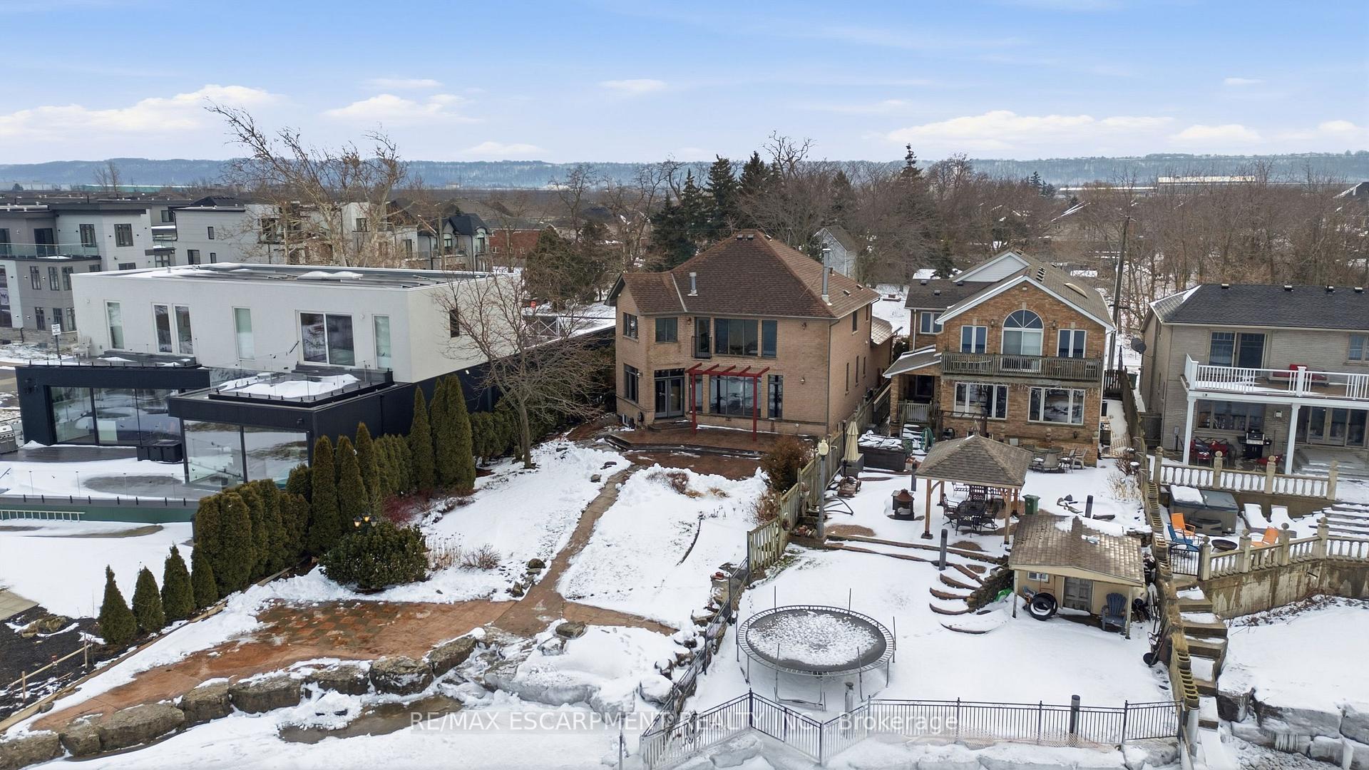 Photo 43 of 4 Lakeside Drive, Hamilton, Lakeshore — HOMEH