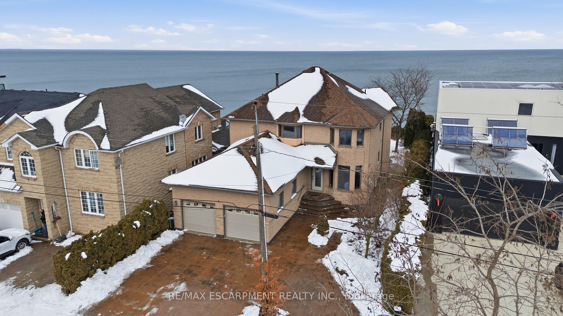 Photo 38 of 4 Lakeside Drive, Hamilton, Lakeshore — HOMEH