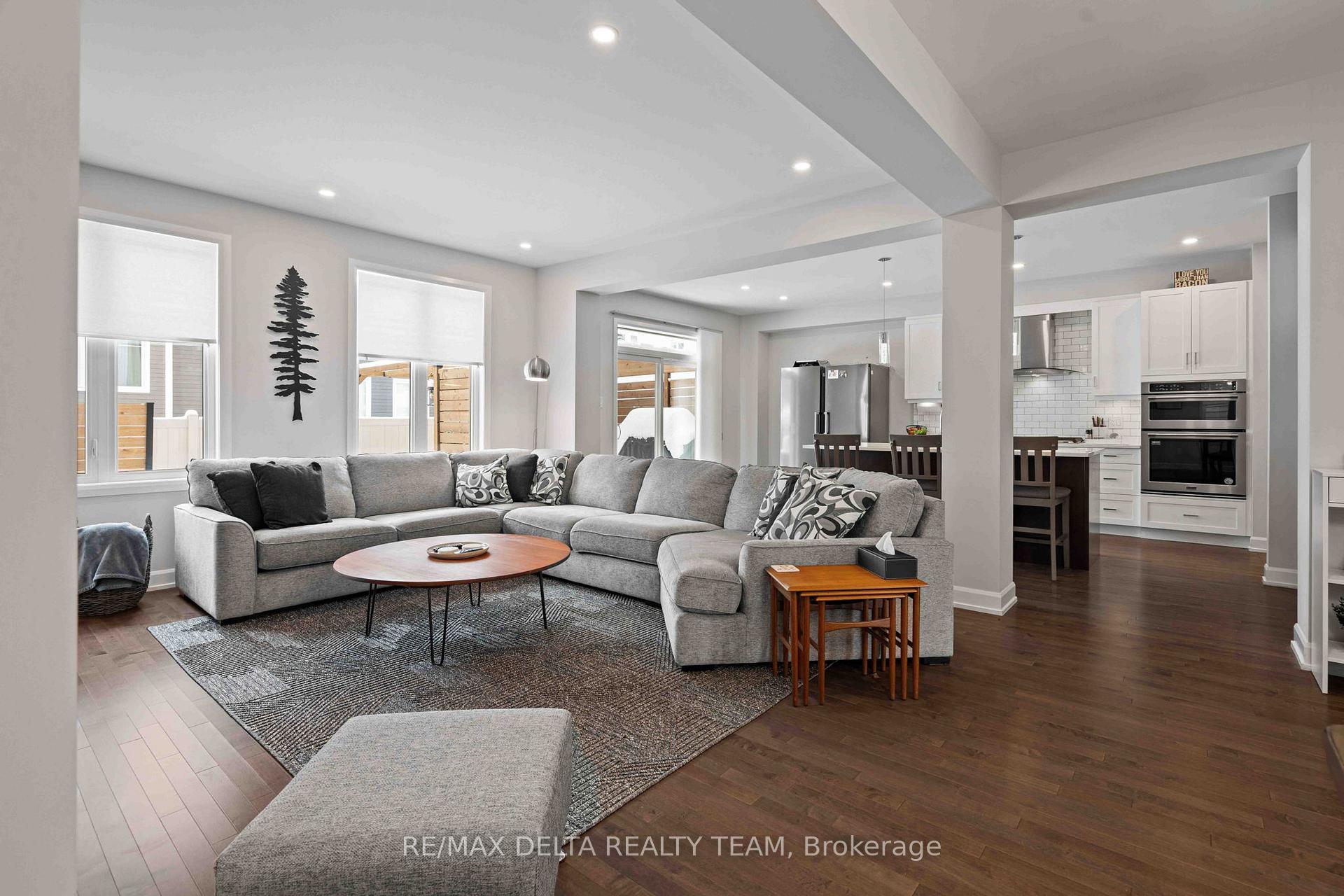 Photo 44 of 58 Hackamore Crescent, Ottawa, Goulbourn Twp From Franktown Rd/South To Rideau — HOMEH