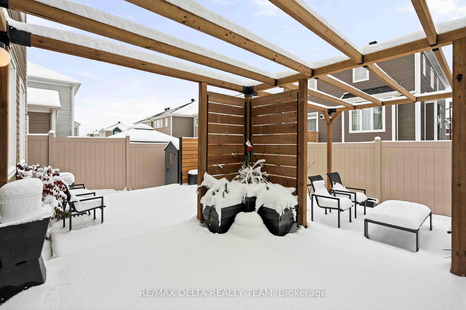 Photo 13 of 58 Hackamore Crescent, Ottawa, Goulbourn Twp From Franktown Rd/South To Rideau — HOMEH