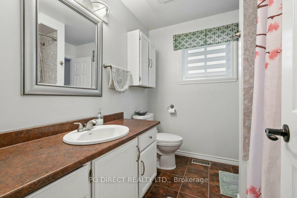 Photo 14 of 443 Meadowvale Crescent, Cornwall — HOMEH