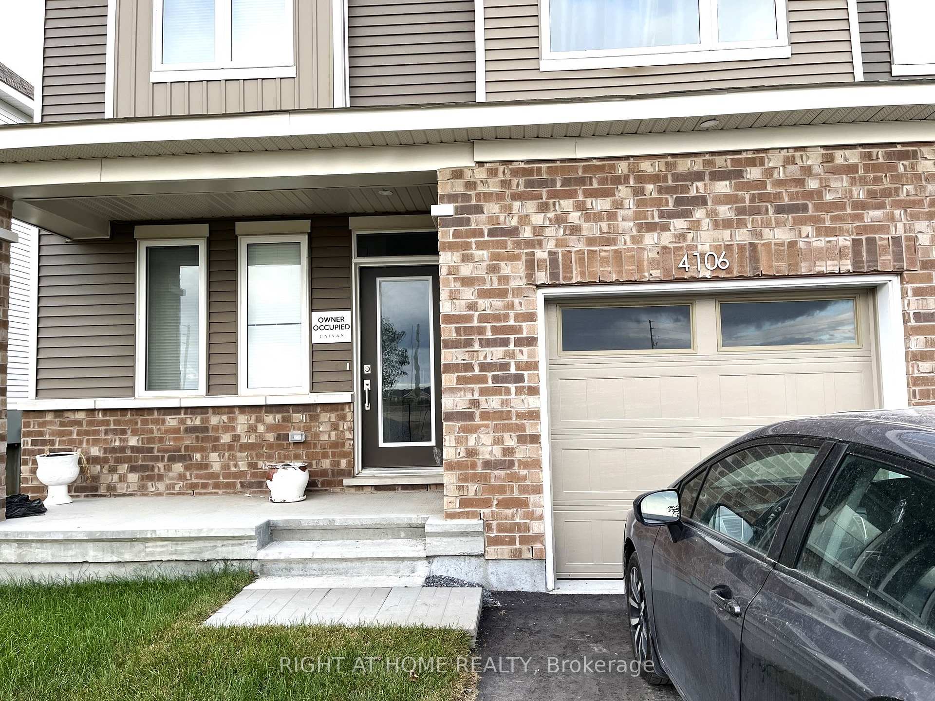 Photo 2 of 4106 Obsidian Street, Ottawa, Barrhaven - Half Moon Bay — HOMEH
