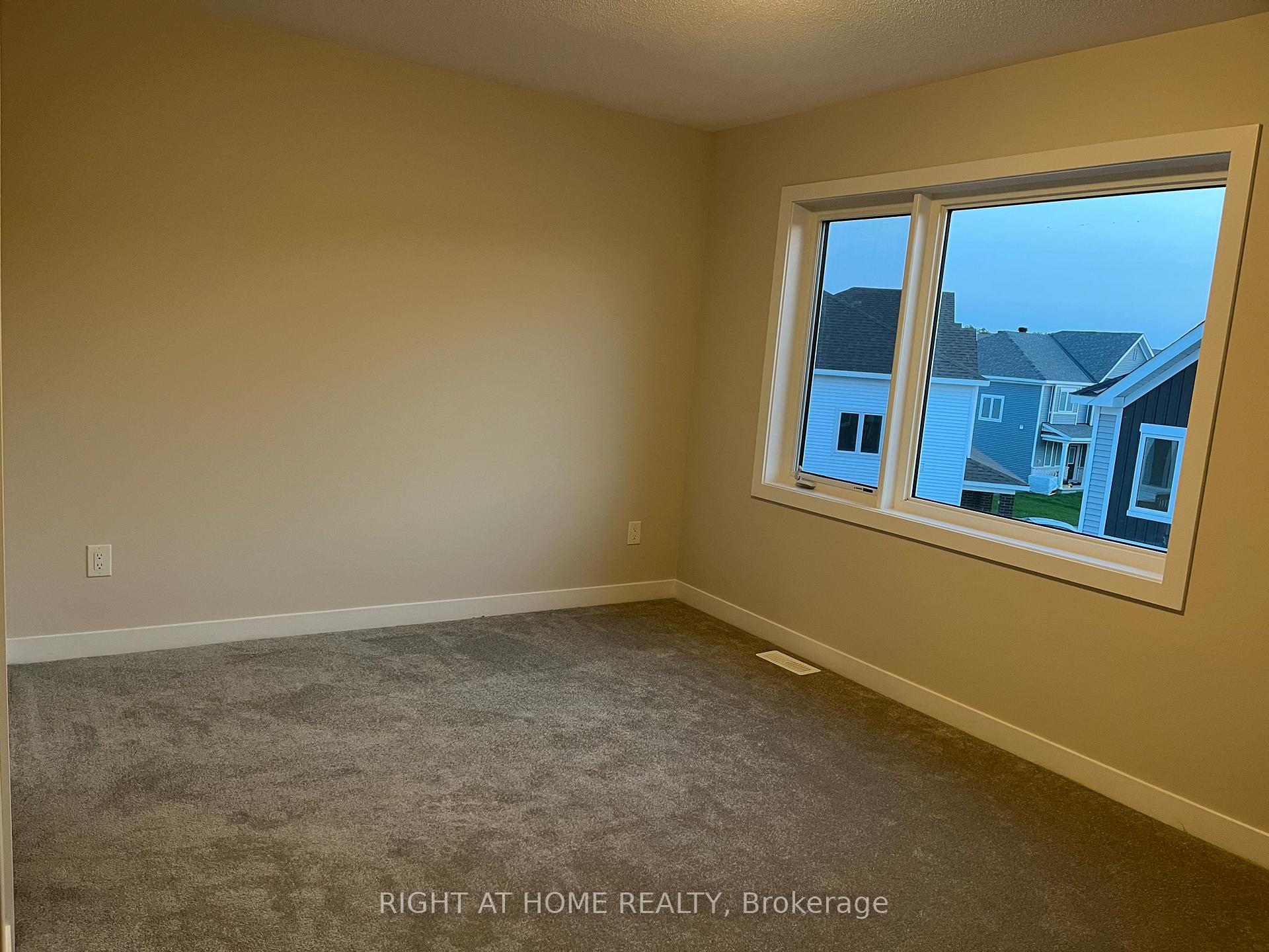 Photo 11 of 4106 Obsidian Street, Ottawa, Barrhaven - Half Moon Bay — HOMEH