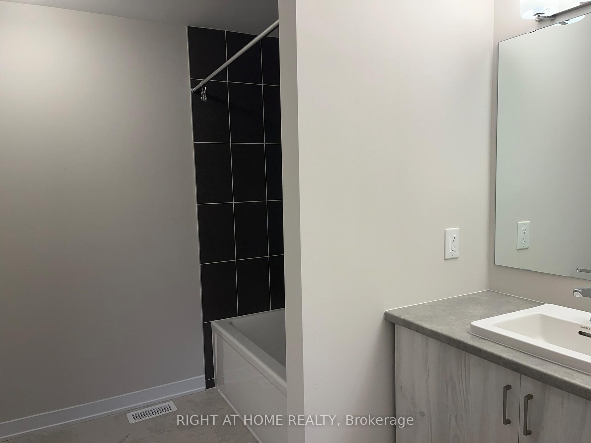 Photo 12 of 4106 Obsidian Street, Ottawa, Barrhaven - Half Moon Bay — HOMEH