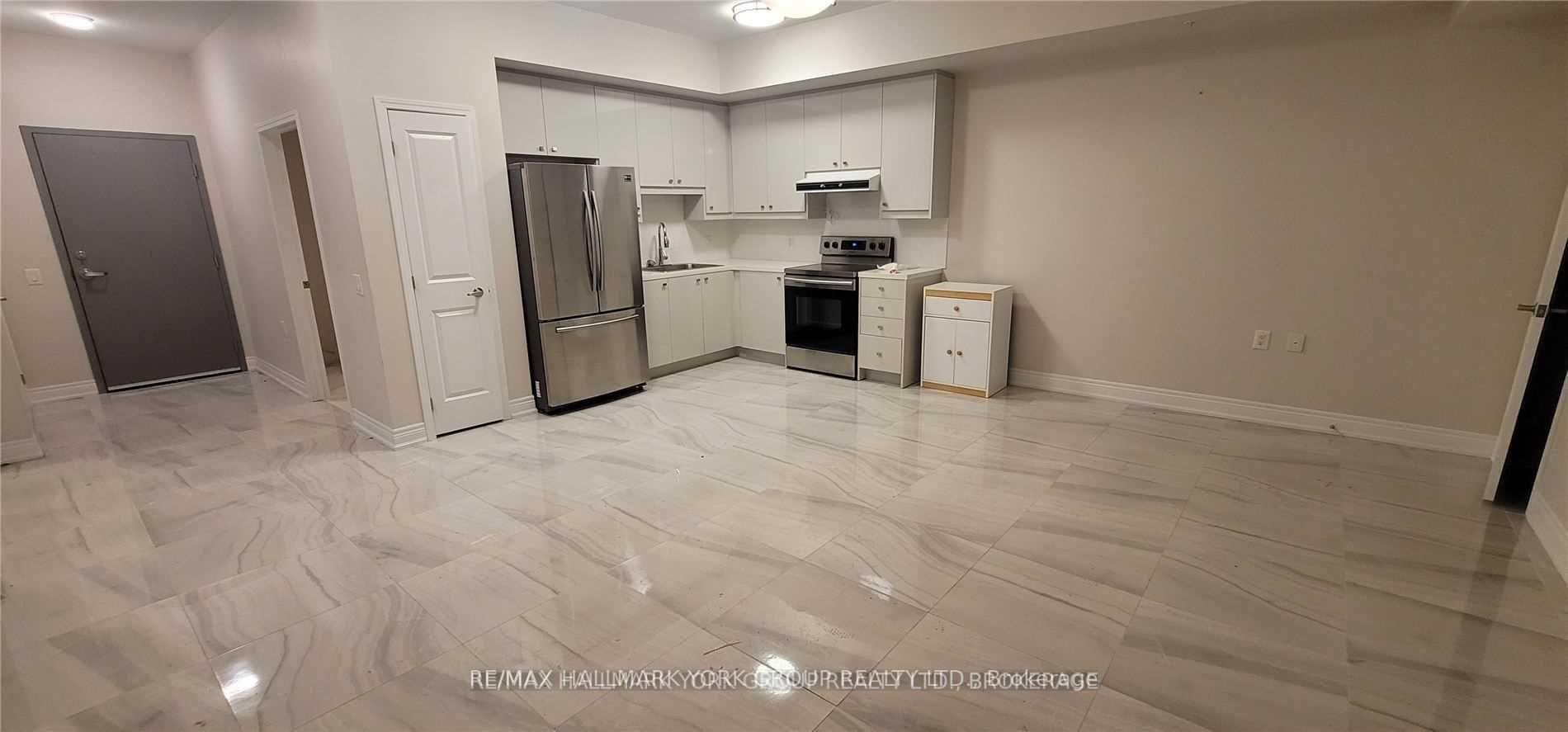 Photo 8 of Unit 102, 32 Wellington Street E, Aurora, Aurora Village — HOMEH