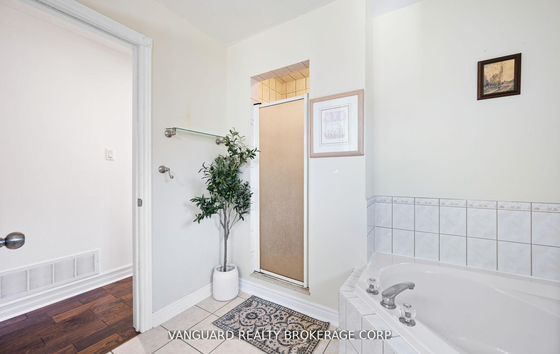 Photo 38 of 177 Sproule Drive, Barrie, 400 West — HOMEH